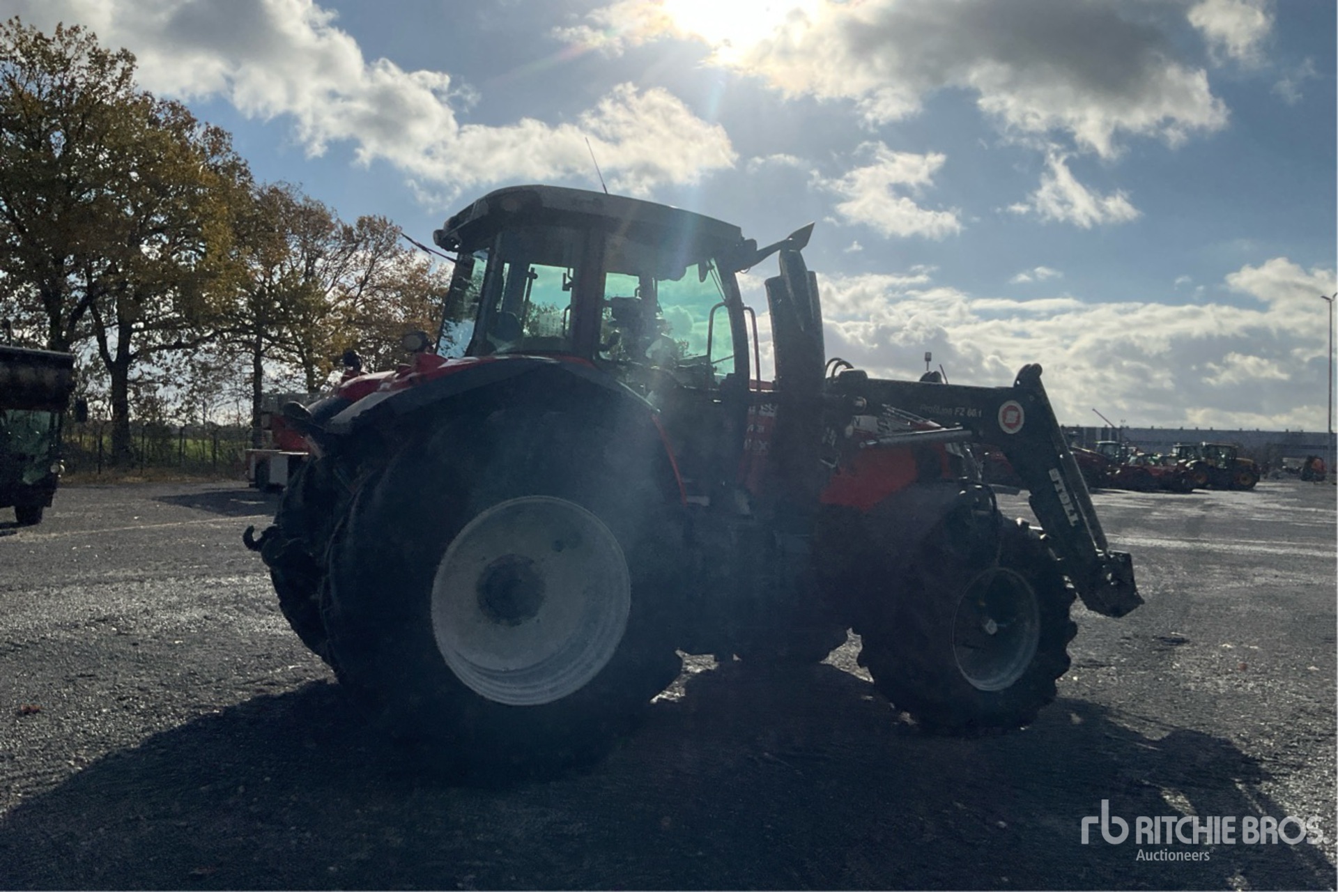 General Appearance with Picture, Right Rear Corner