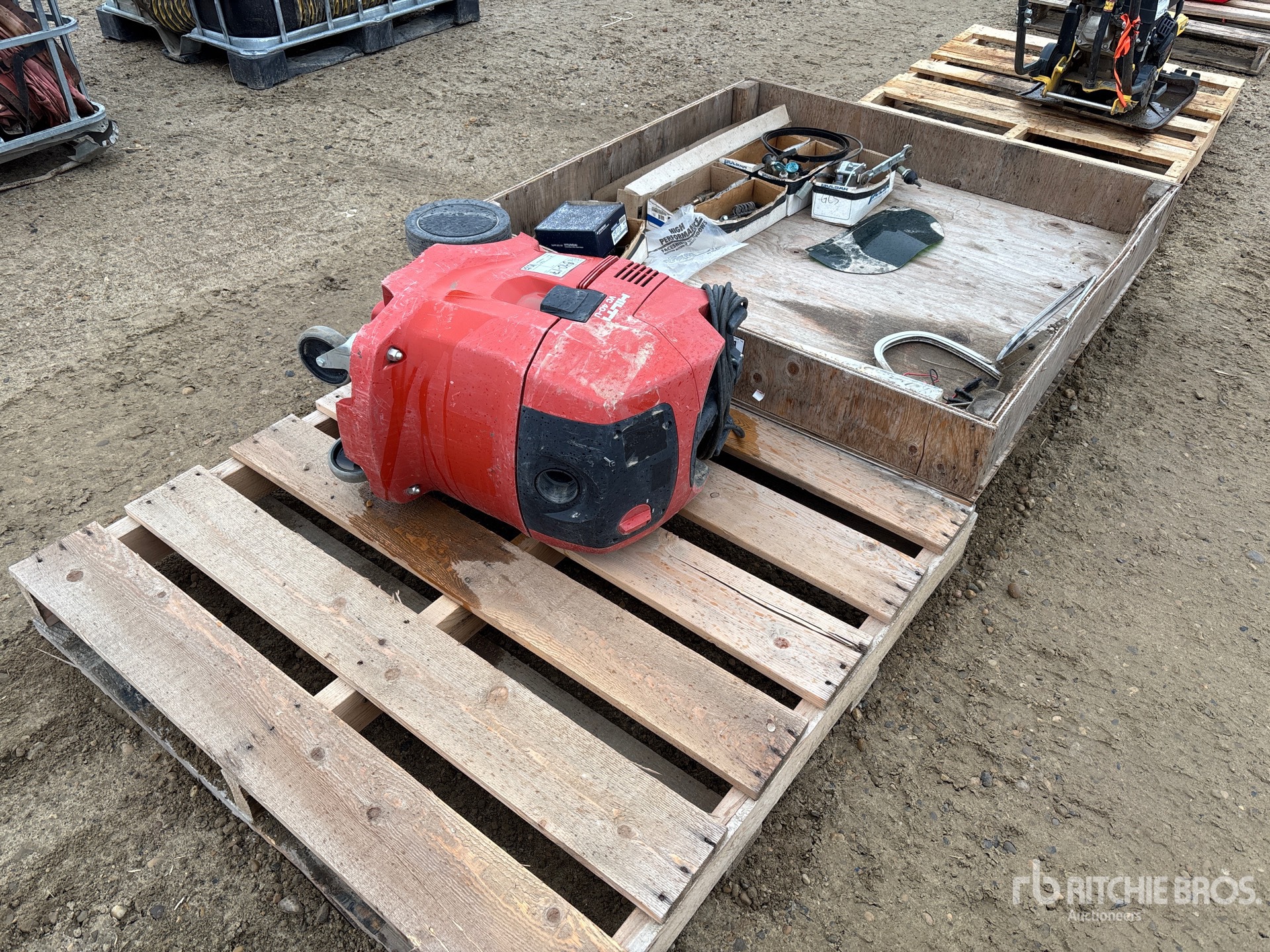 General Appearance with Image, coin avant gauche