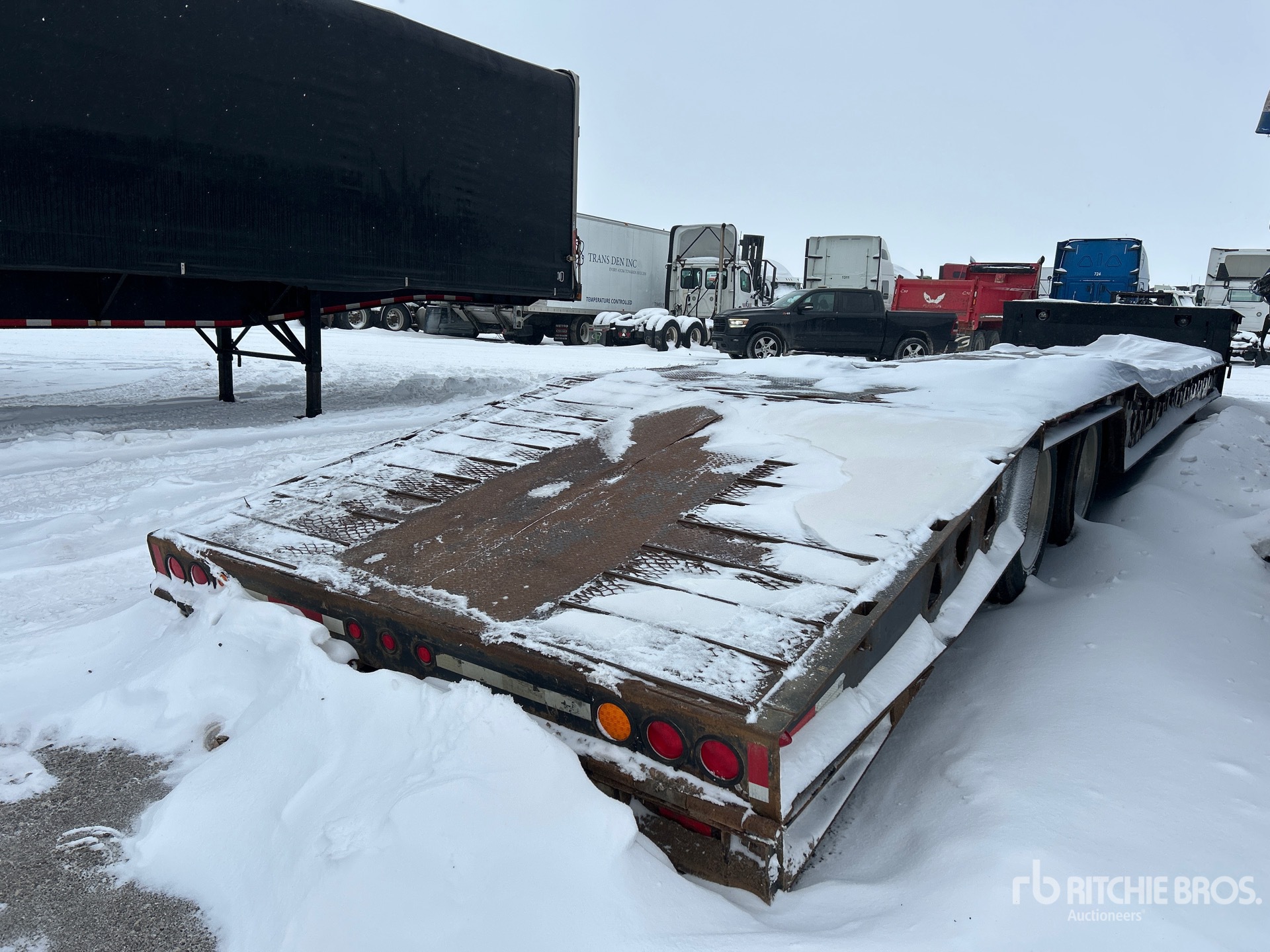 General Appearance with Imagen: esquina trasera derecha