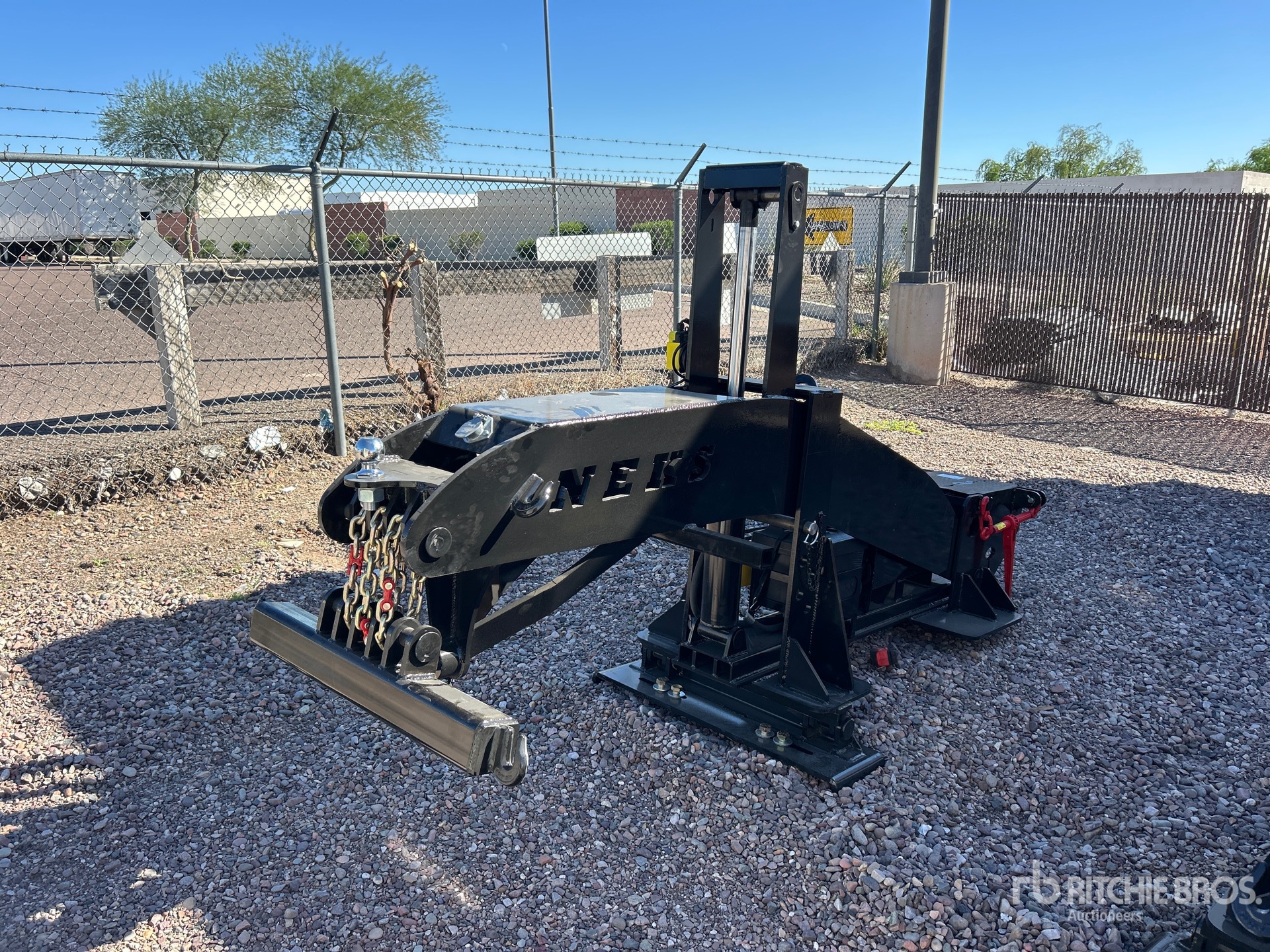 General Appearance with Bild, Ecke vorne links