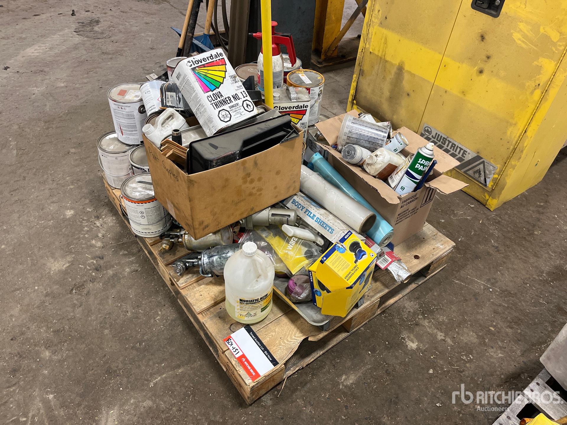 General Appearance with Foto, angolo anteriore sinistro