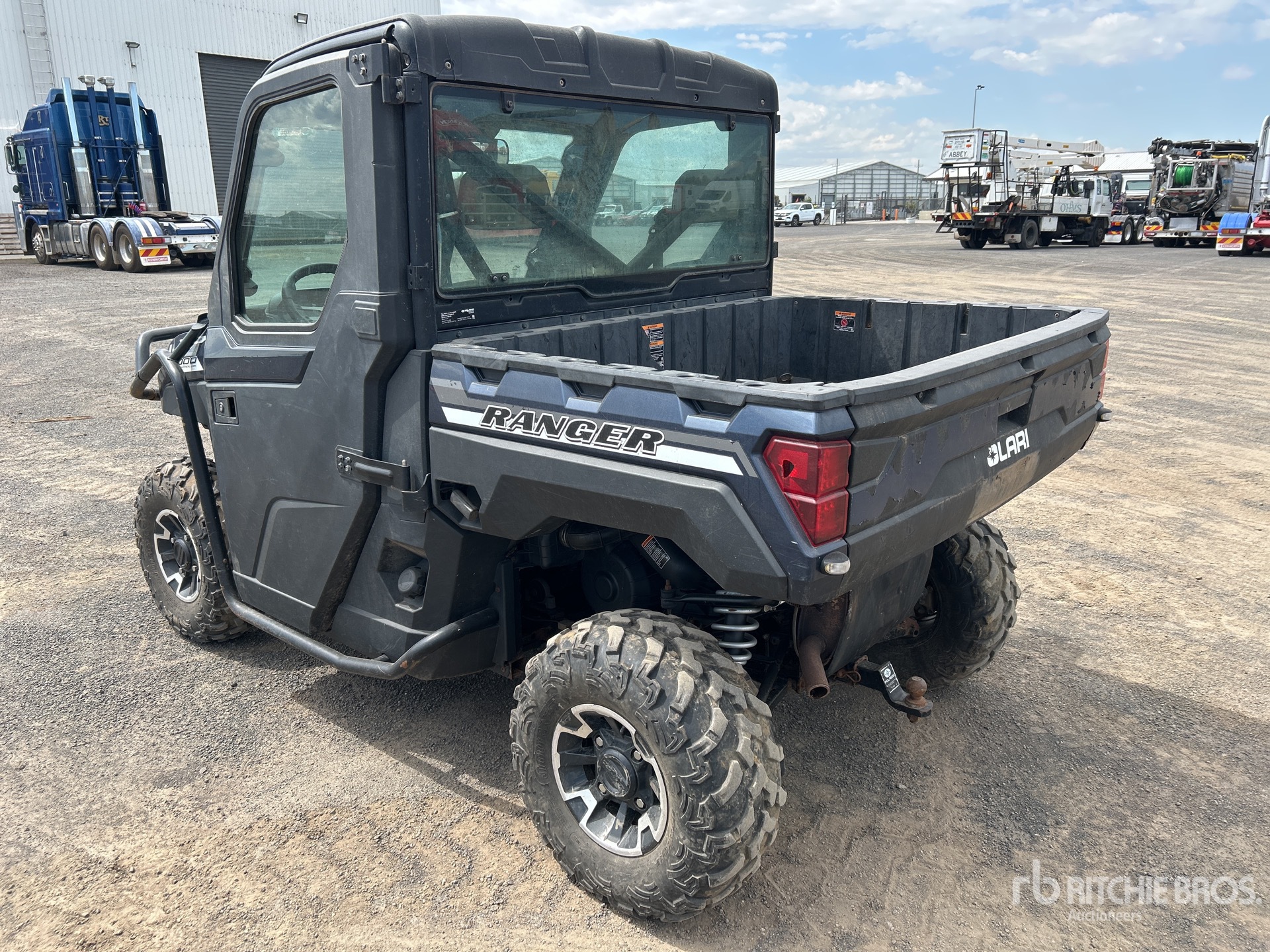 General Appearance with Picture, Left Rear Corner