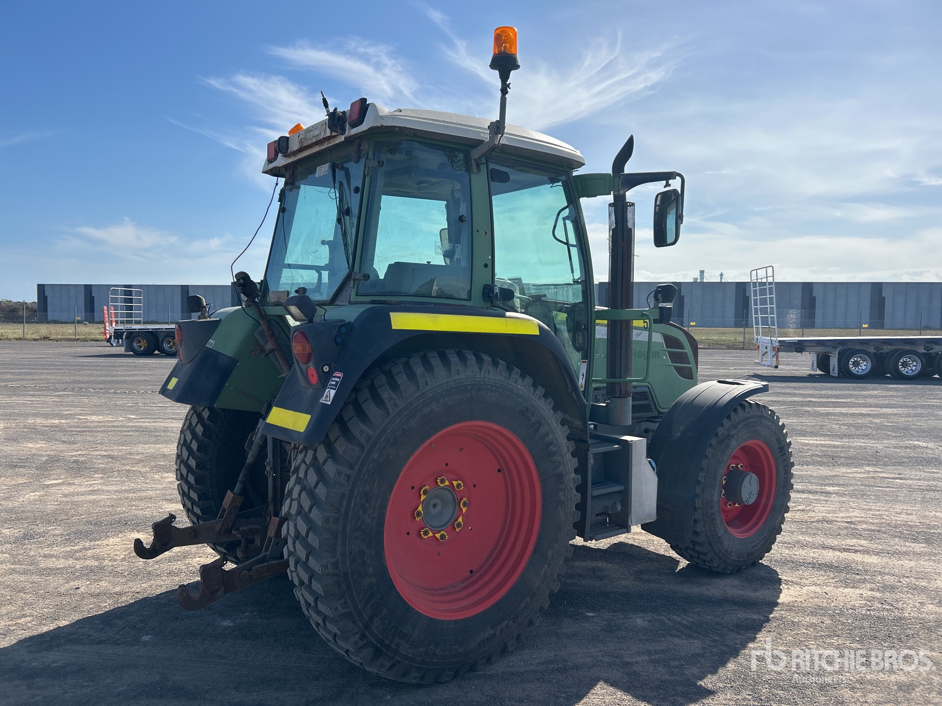 General Appearance with Bild, Ecke hinten rechts