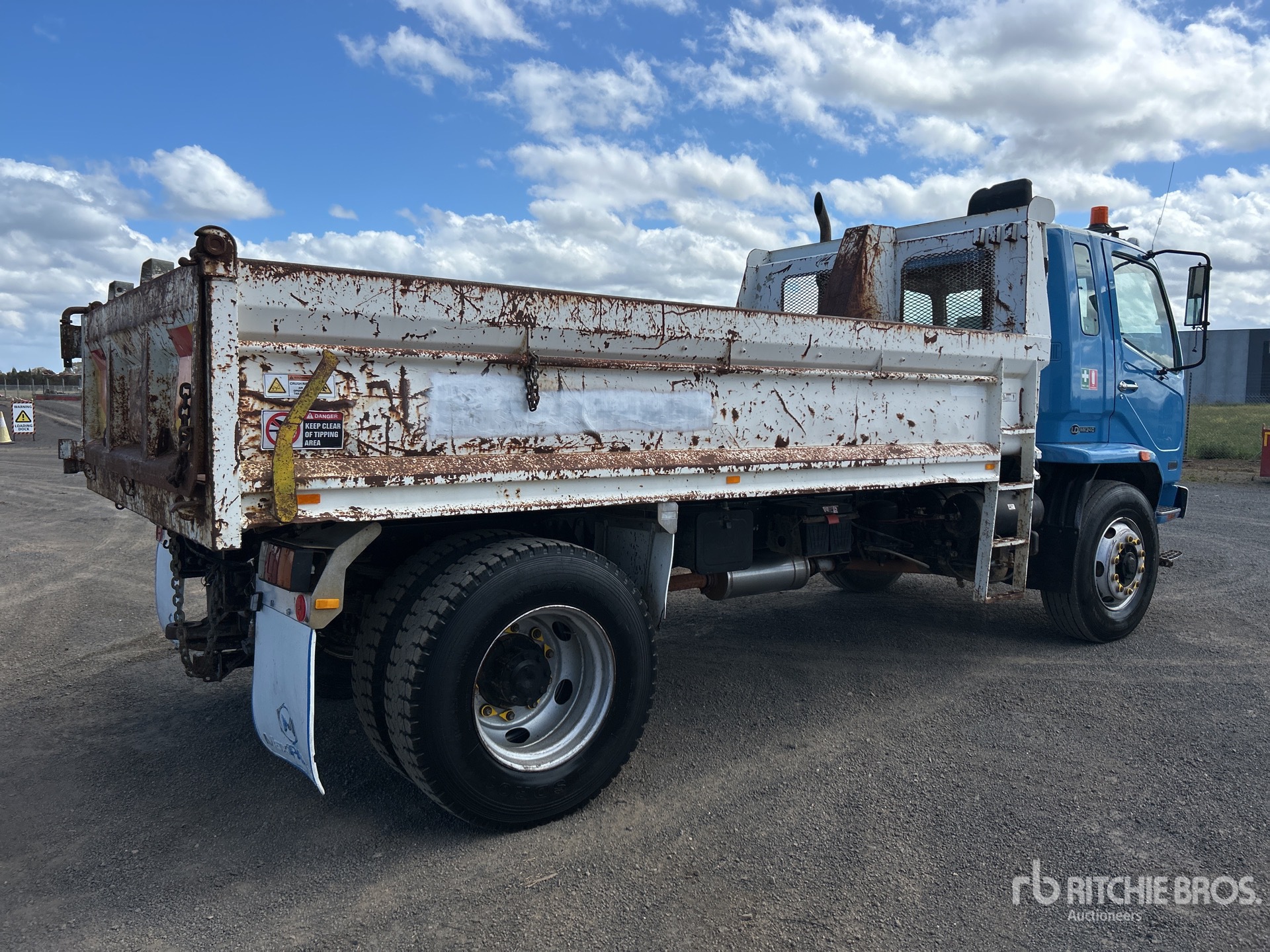 General Appearance with Foto, angolo posteriore sinistro