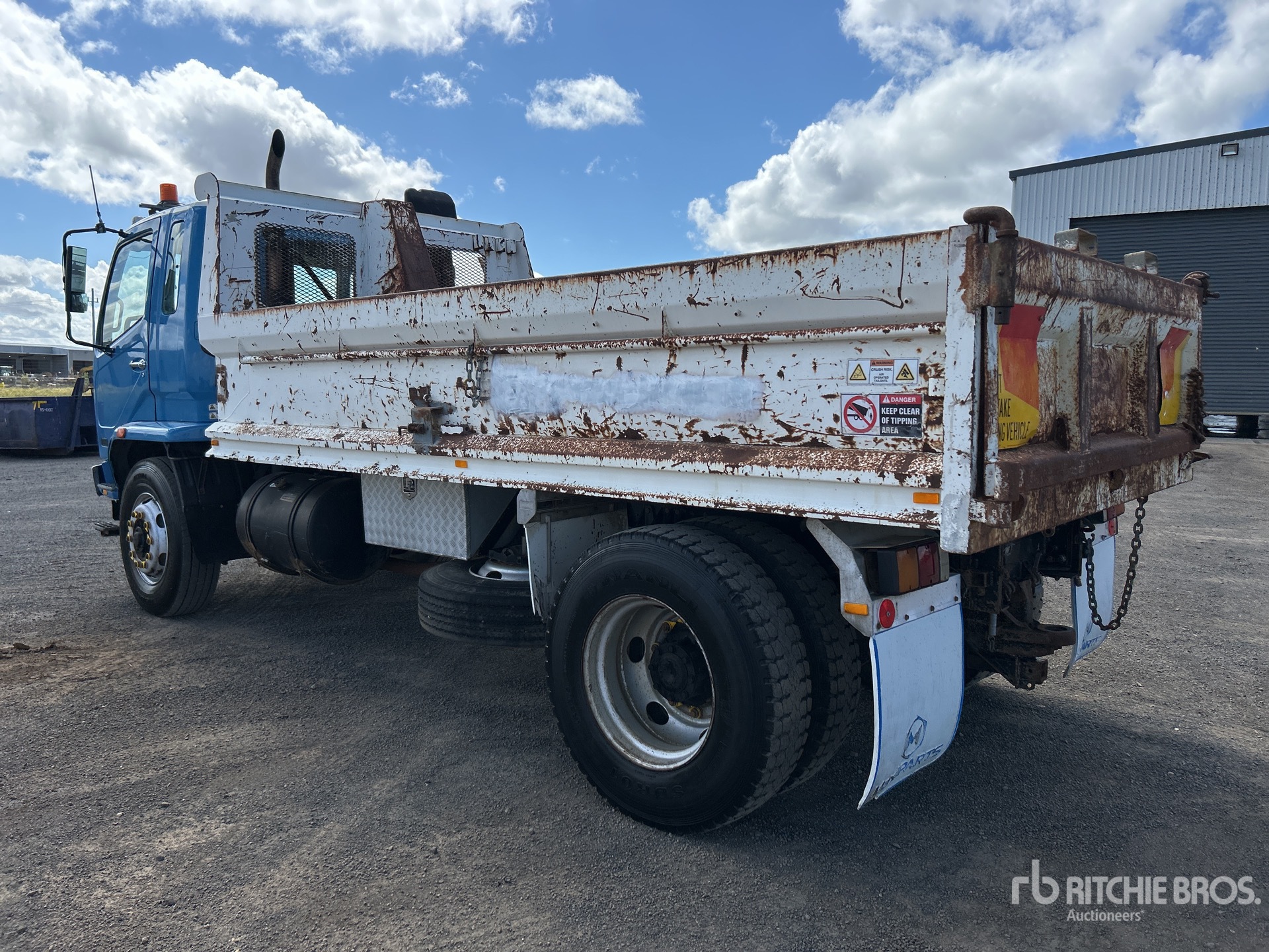 General Appearance with Foto, angolo anteriore sinistro