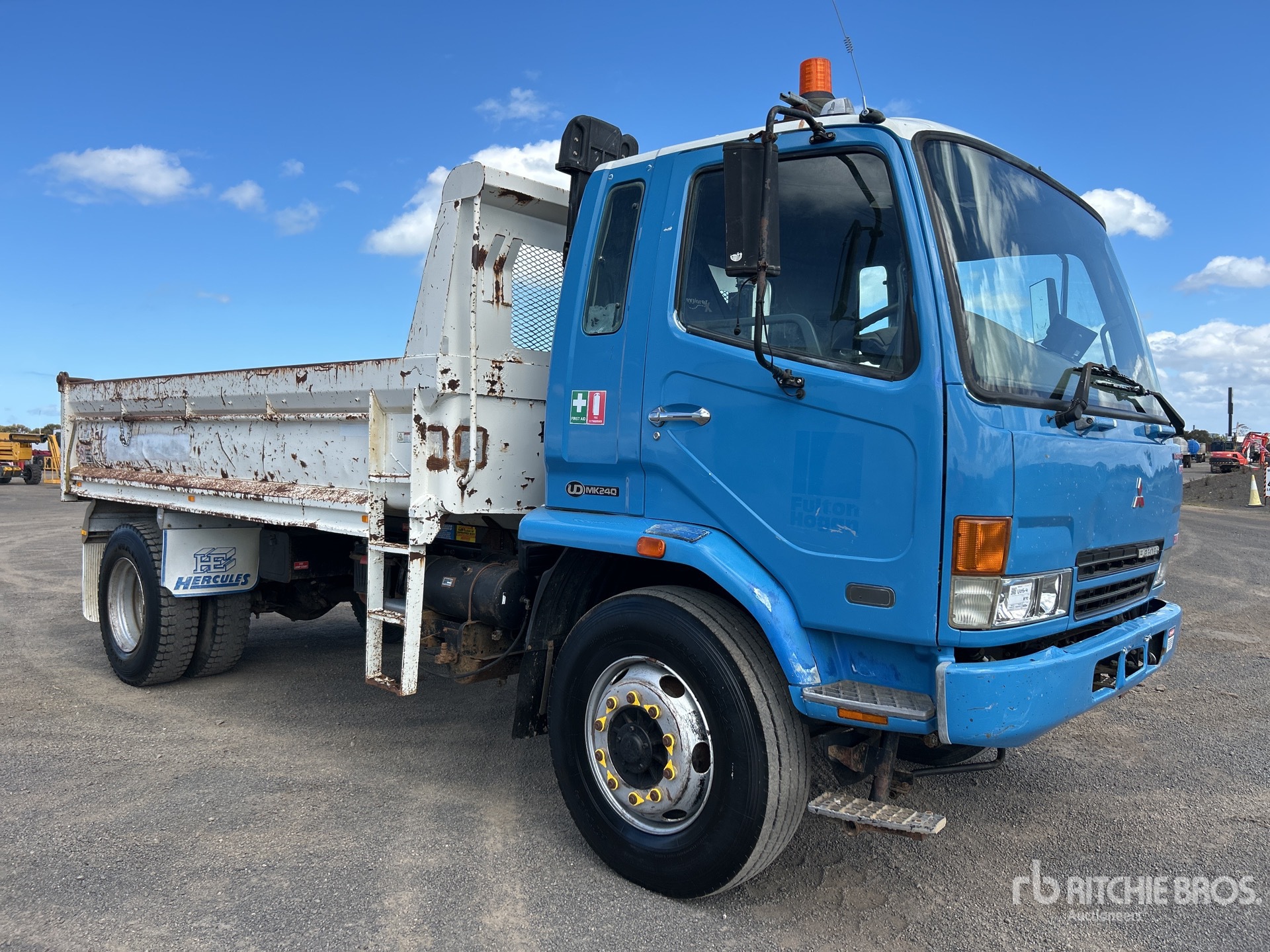 General Appearance with Foto, angolo anteriore sinistro