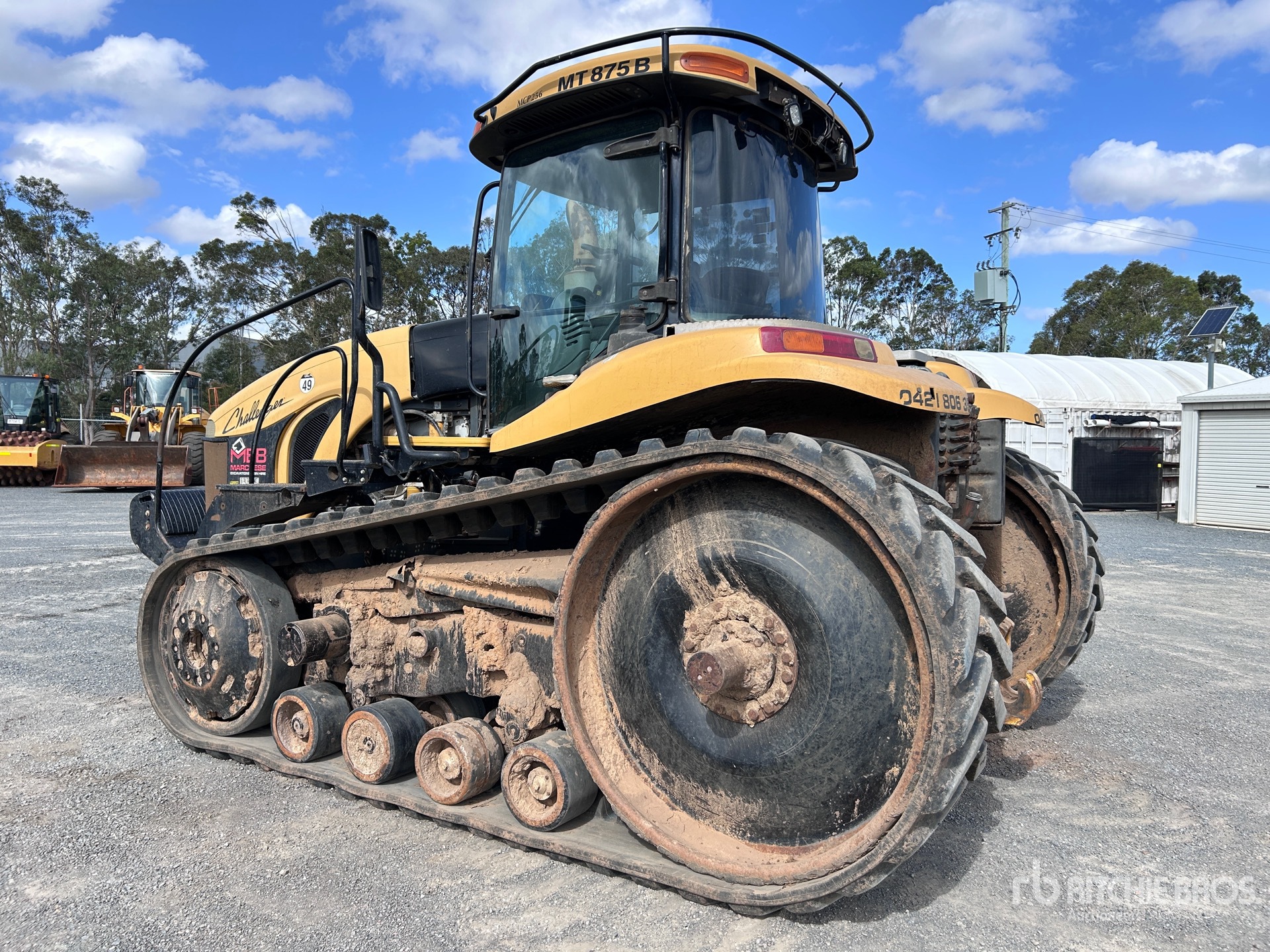 General Appearance with Foto, angolo posteriore sinistro