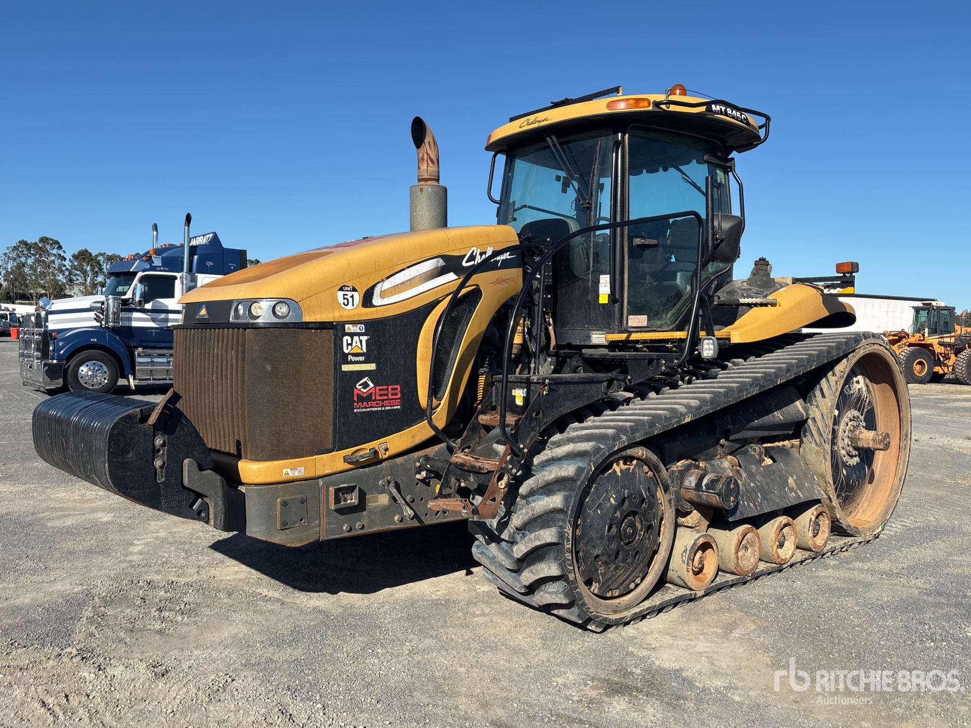 General Appearance with Foto, angolo anteriore sinistro