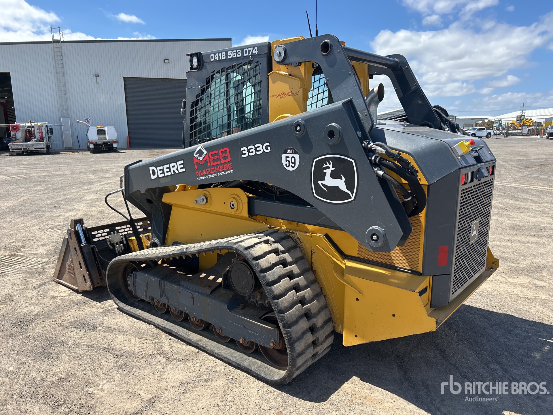 General Appearance with Bild, Ecke hinten links