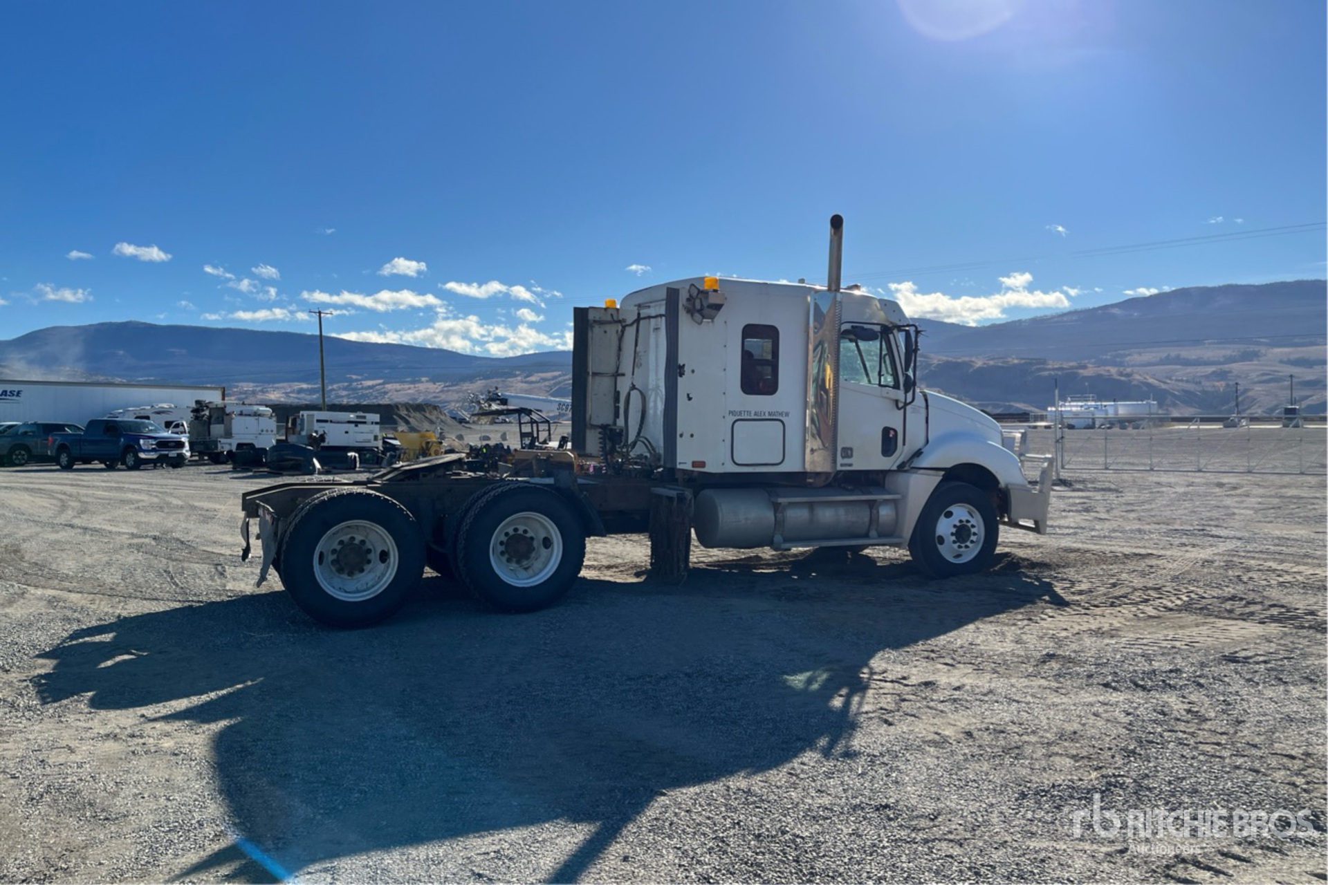 General Appearance with Imagen: esquina trasera derecha