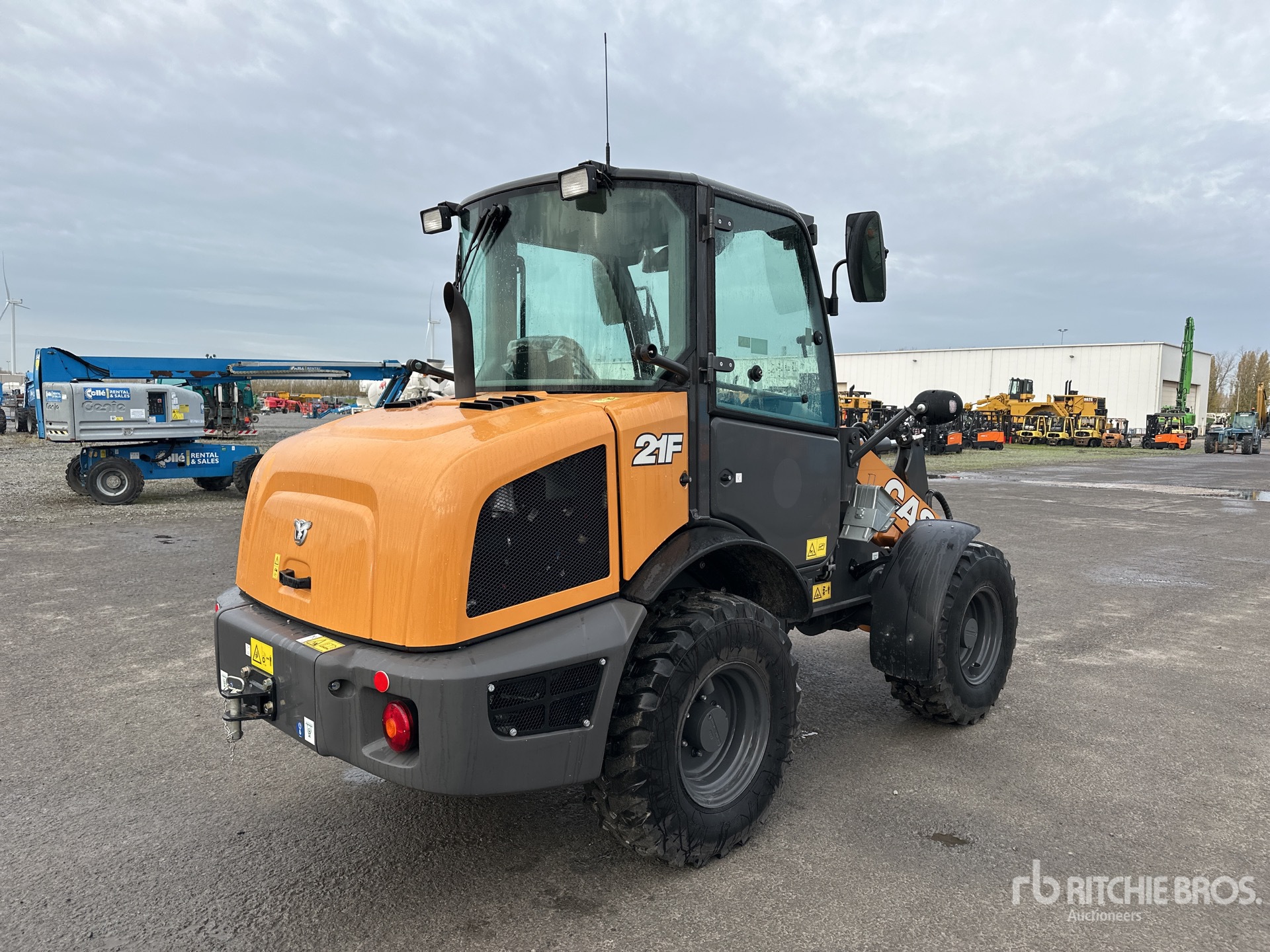 General Appearance with Picture, Right Rear Corner