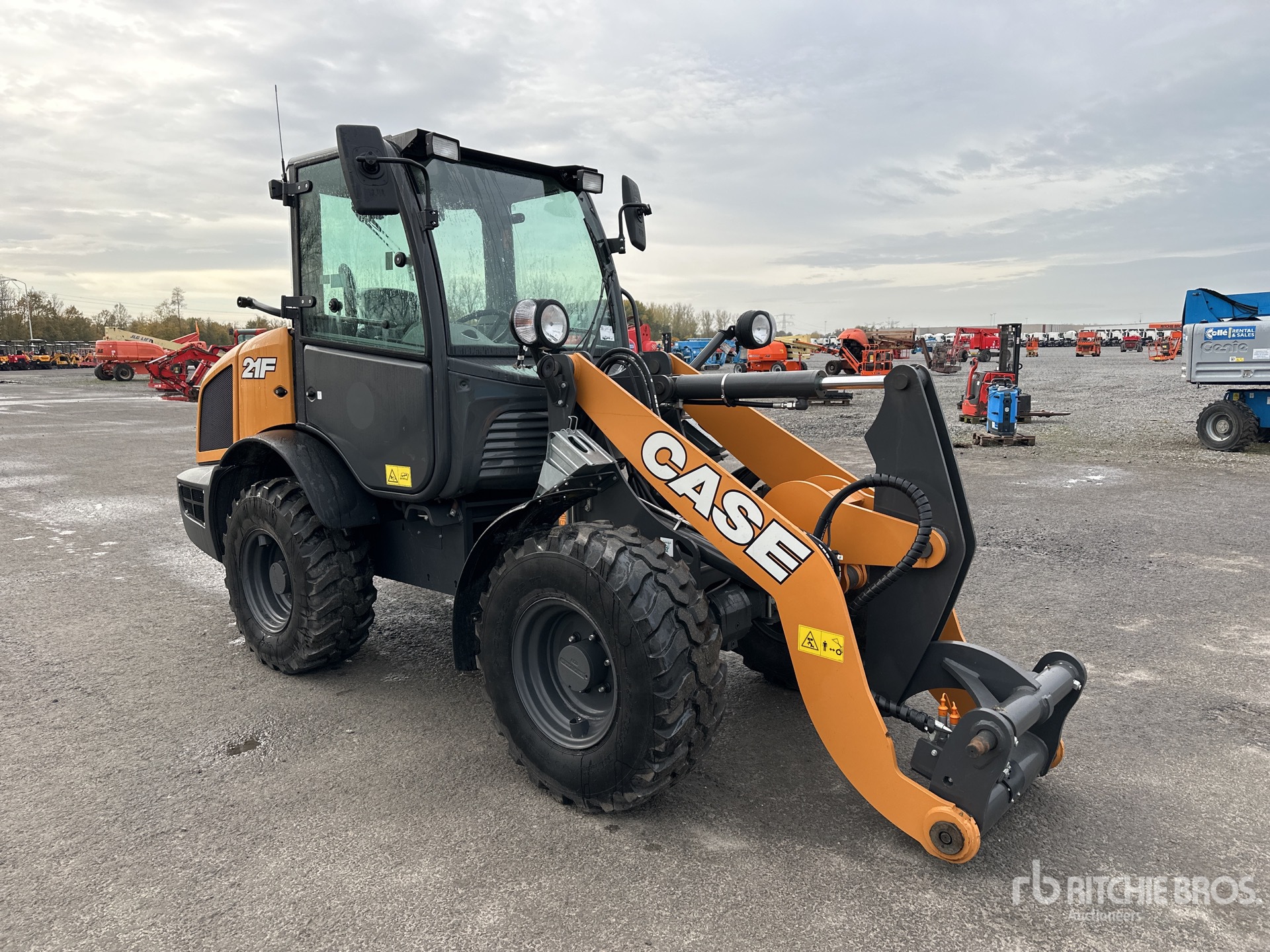 General Appearance with Picture, Right Front Corner