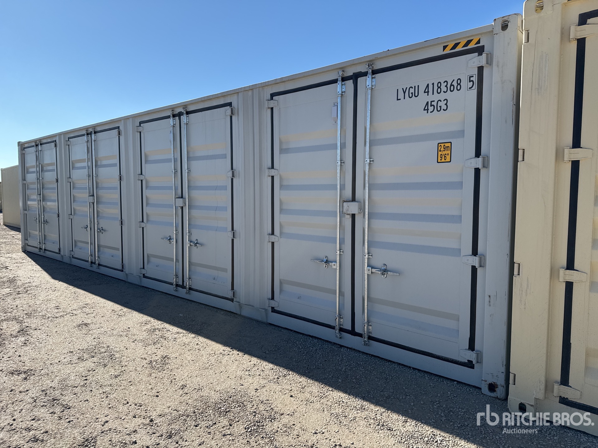 General Appearance with Bild, Ecke hinten links