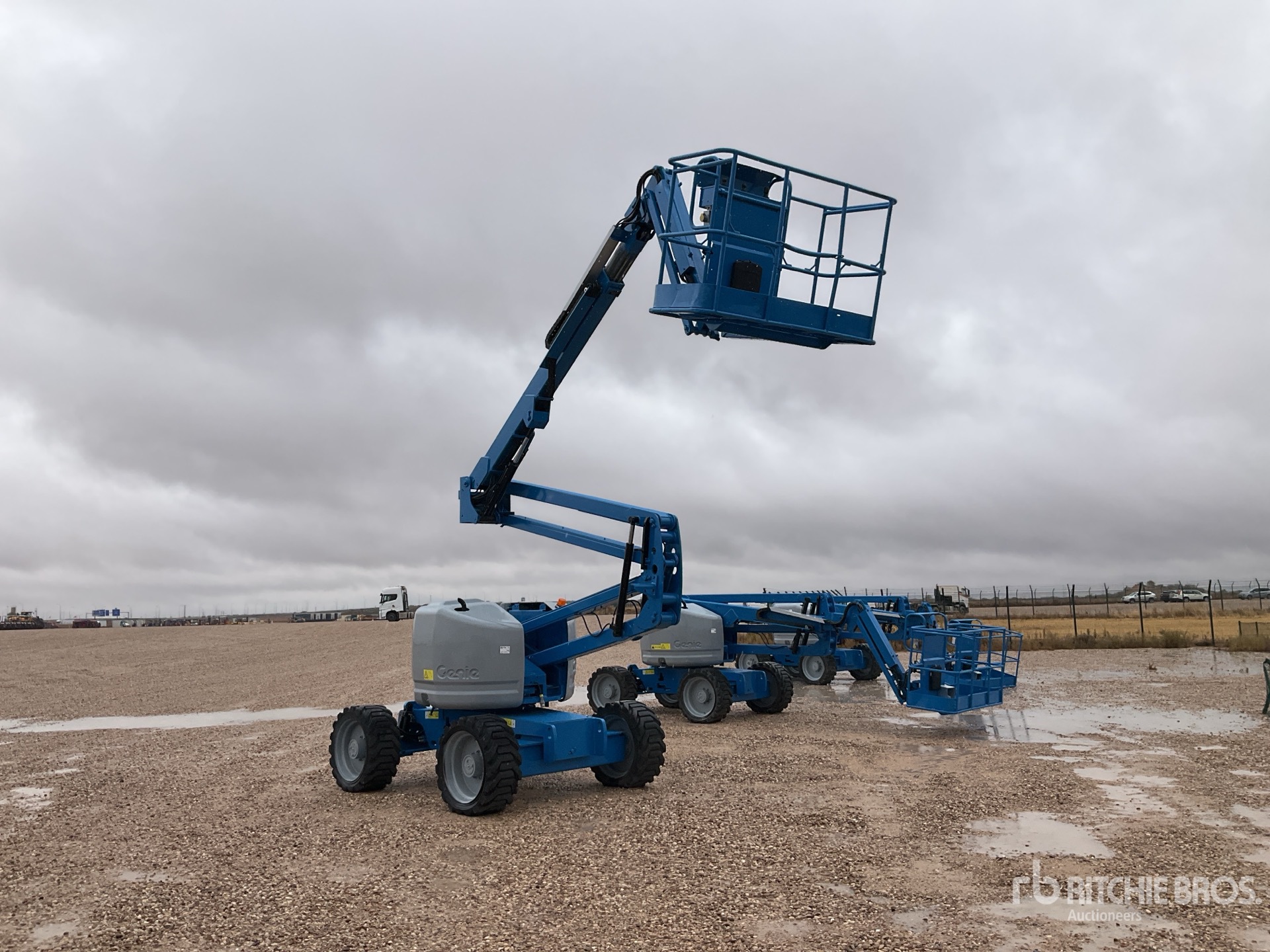 General Appearance with Imagen: esquina trasera izquierda