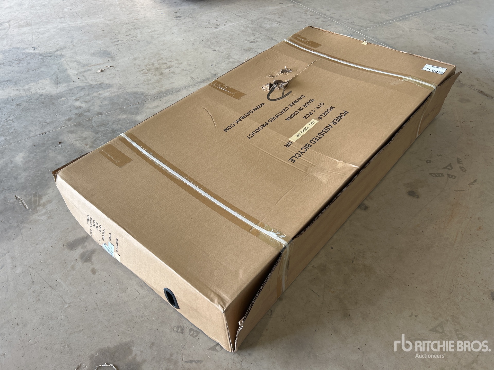 General Appearance with Picture, Right Front Corner