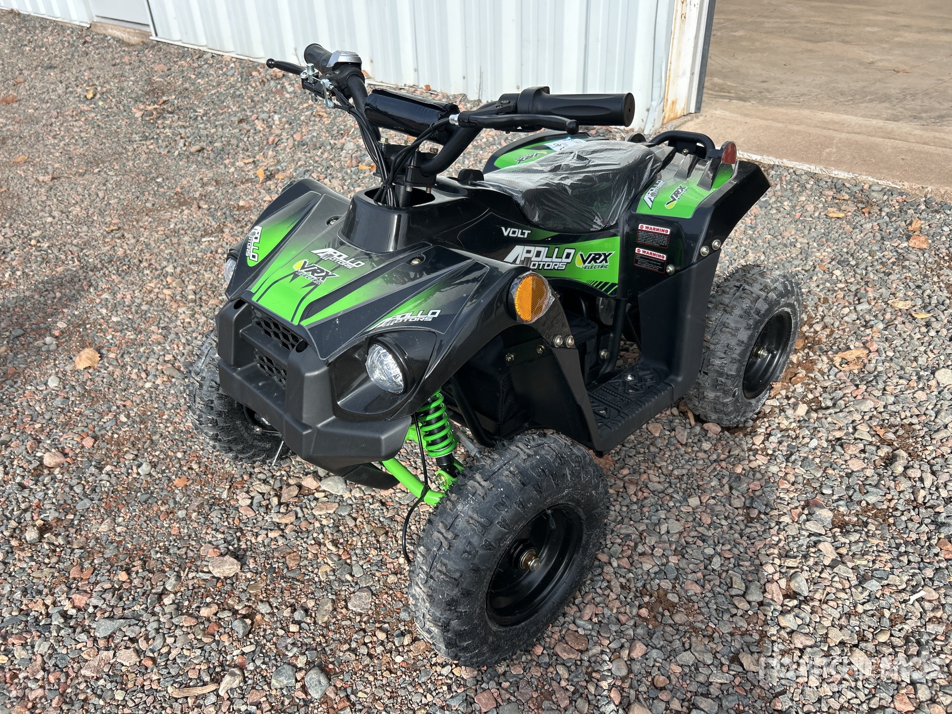 General Appearance with Featured Photo