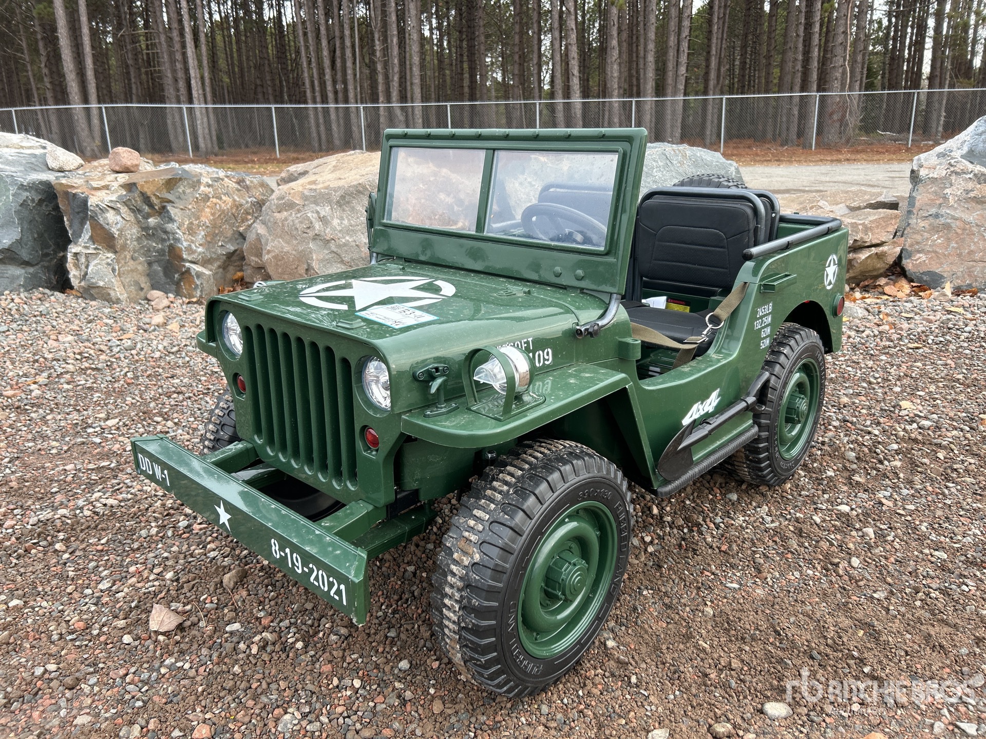 General Appearance with Featured Photo