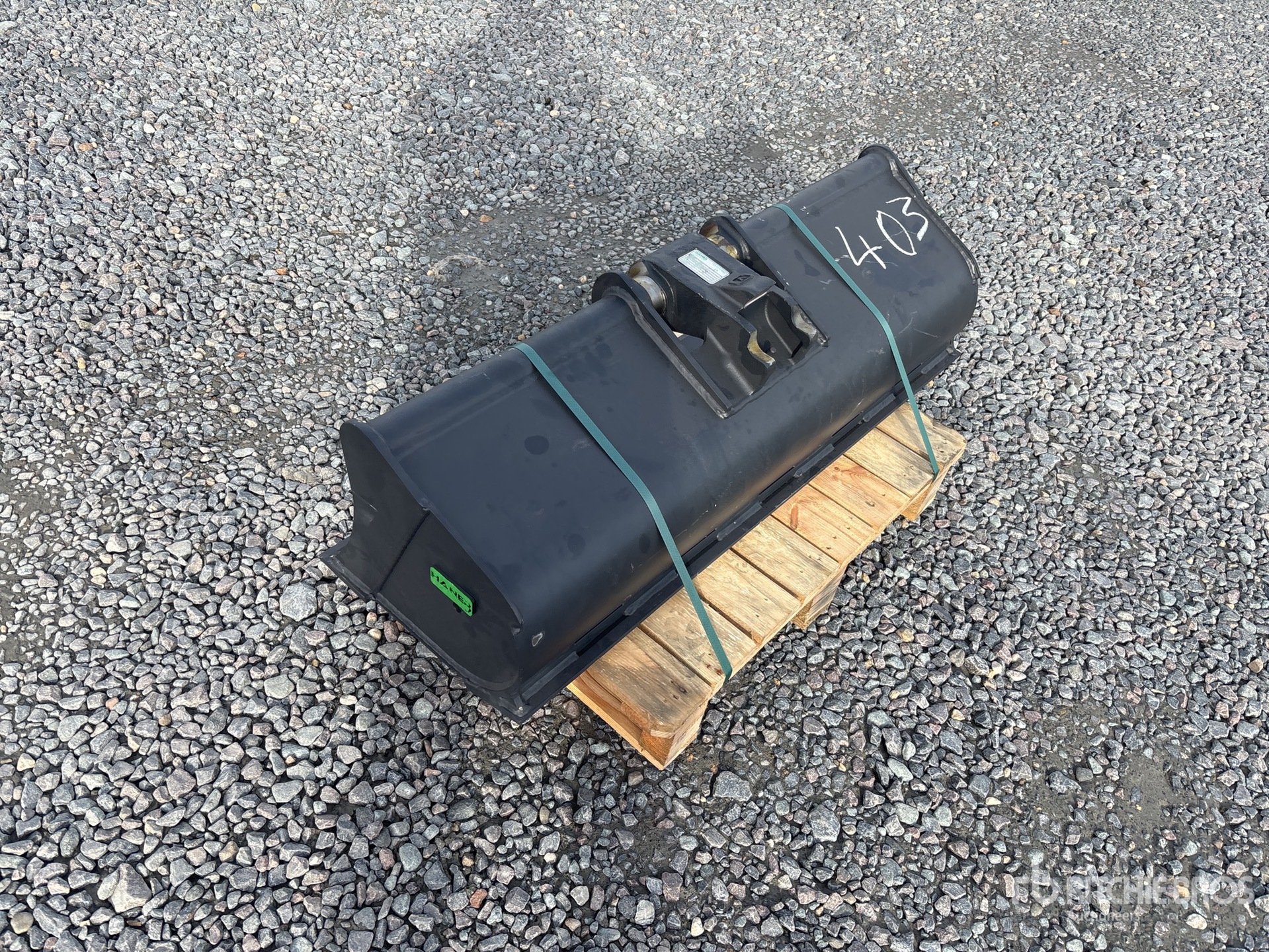 General Appearance with Foto, angolo anteriore sinistro