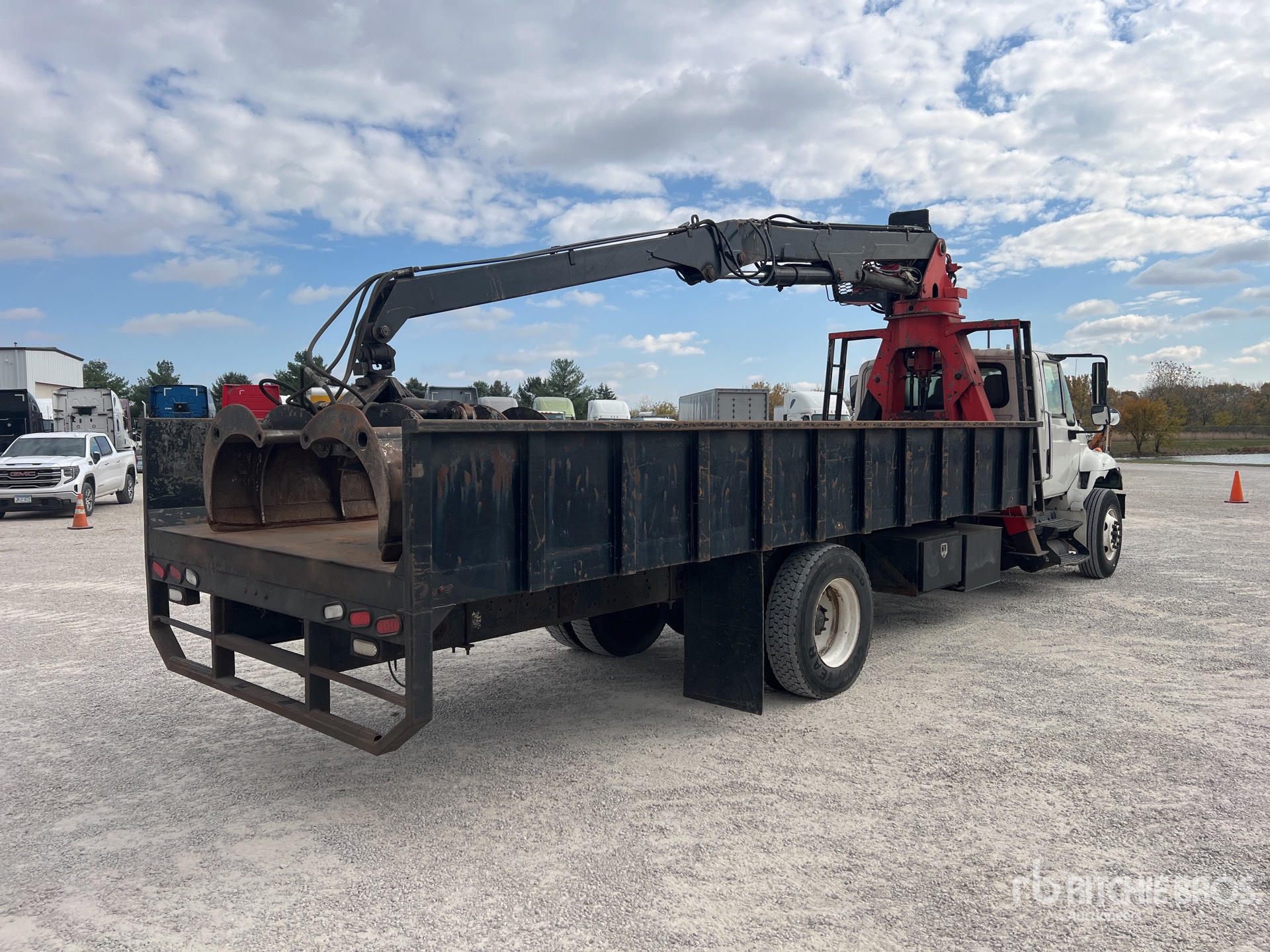 General Appearance with Bild, Ecke hinten rechts