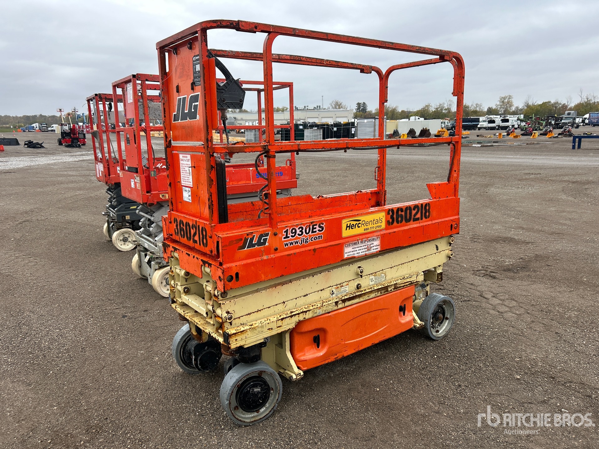 General Appearance with Picture, Left Front Corner