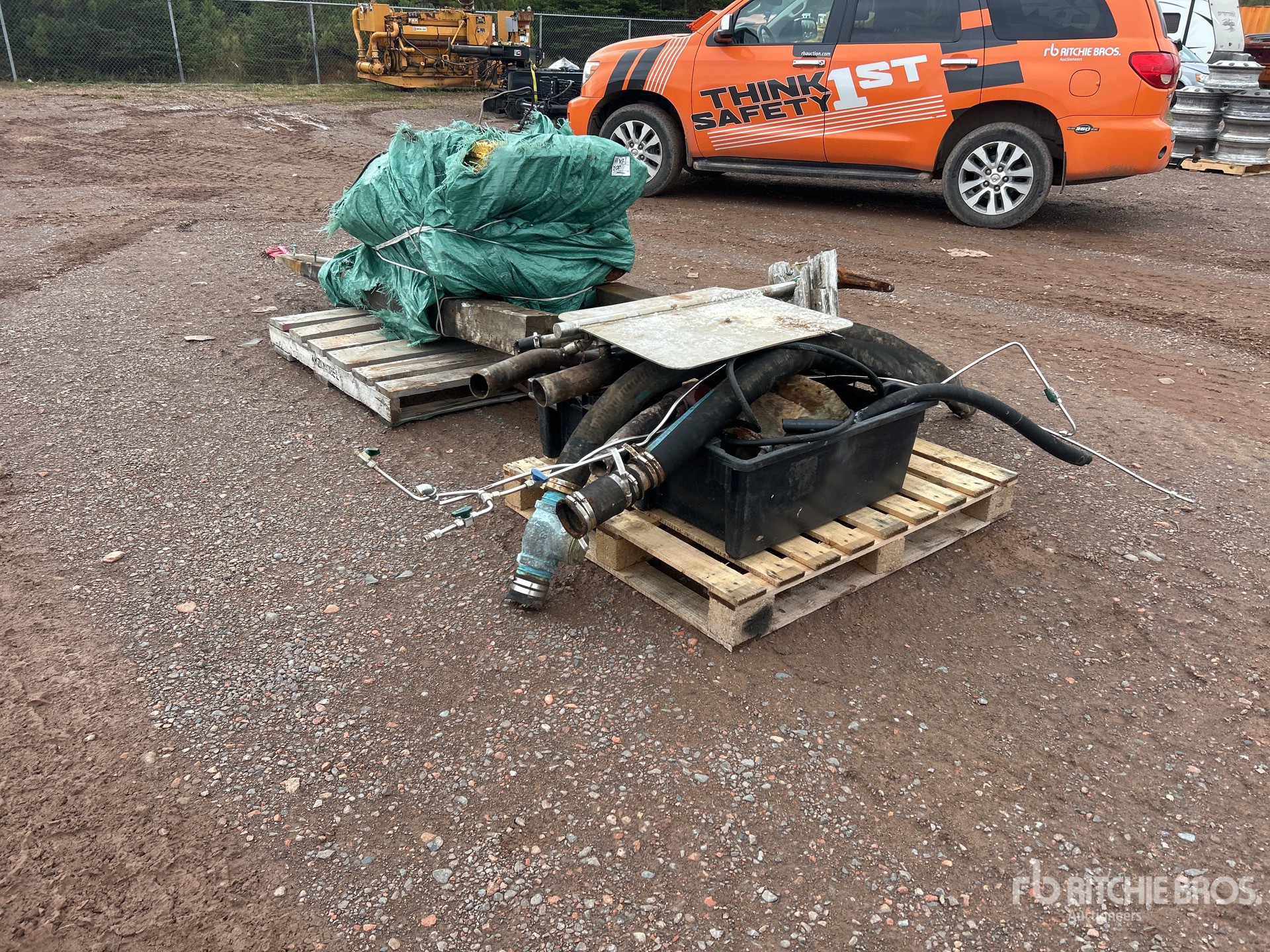 Aspect général with Image, coin avant droit