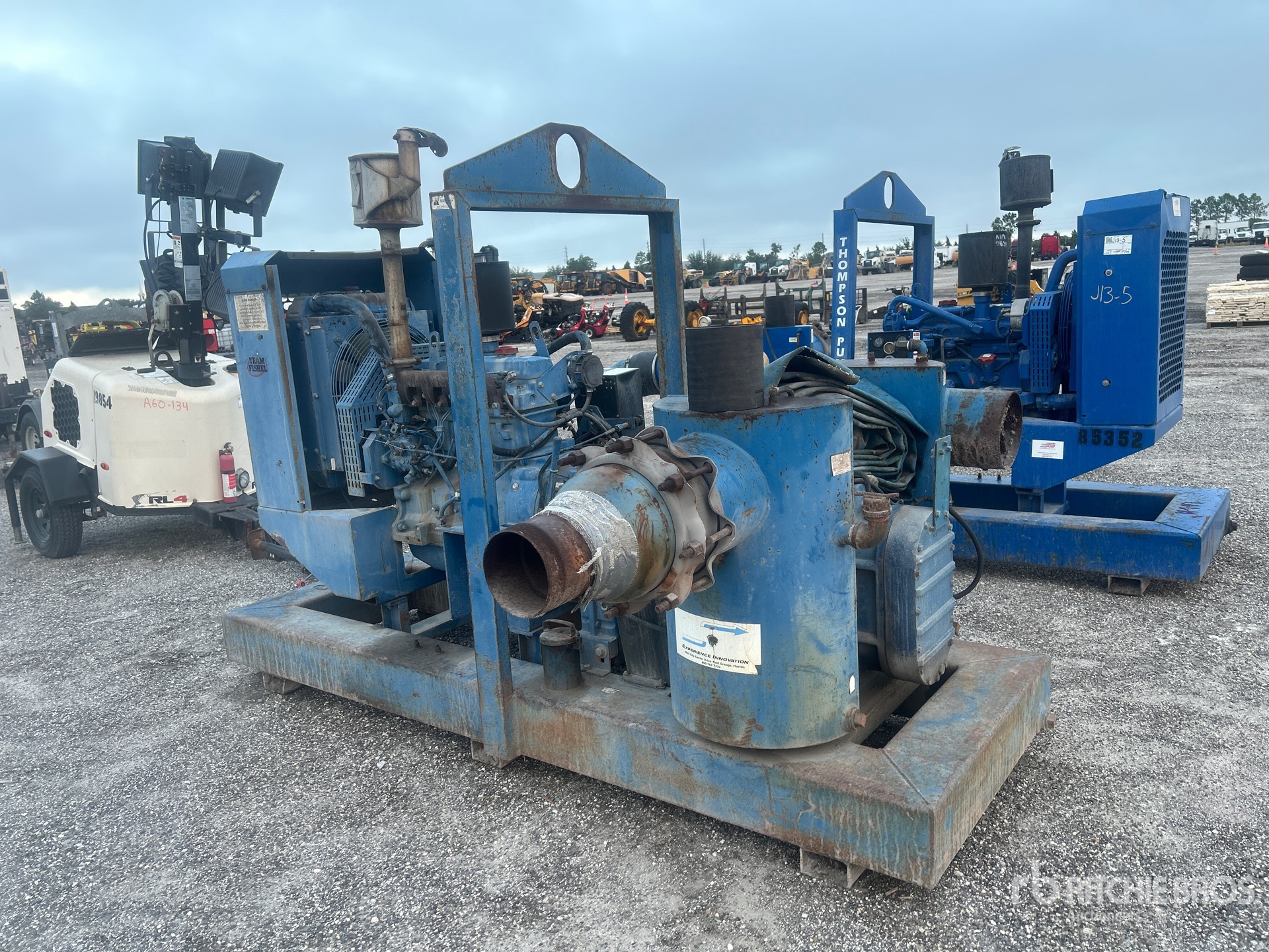 Aspect général with Image, coin arrière gauche