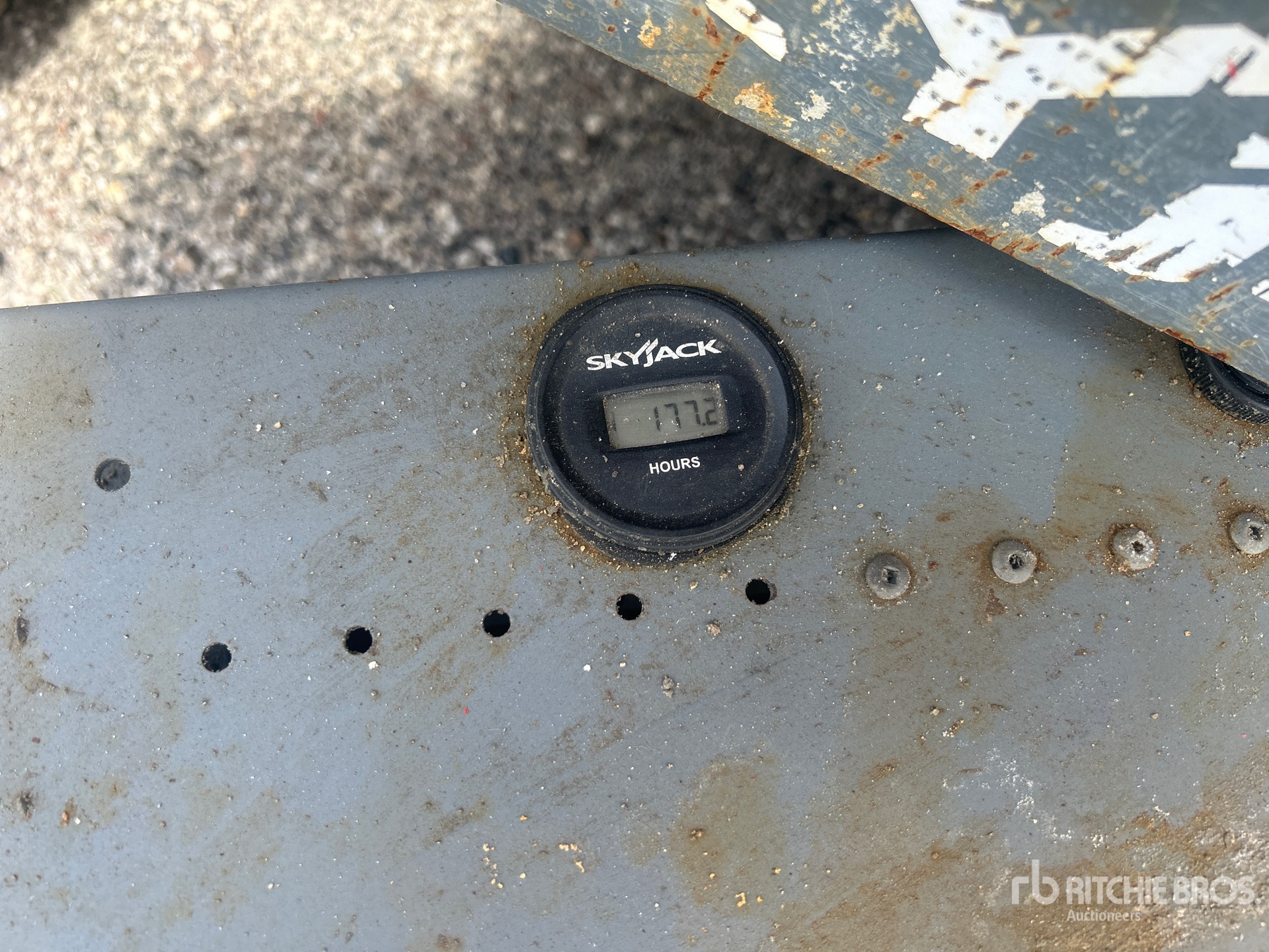 General Appearance with Hour Meter / Odometer