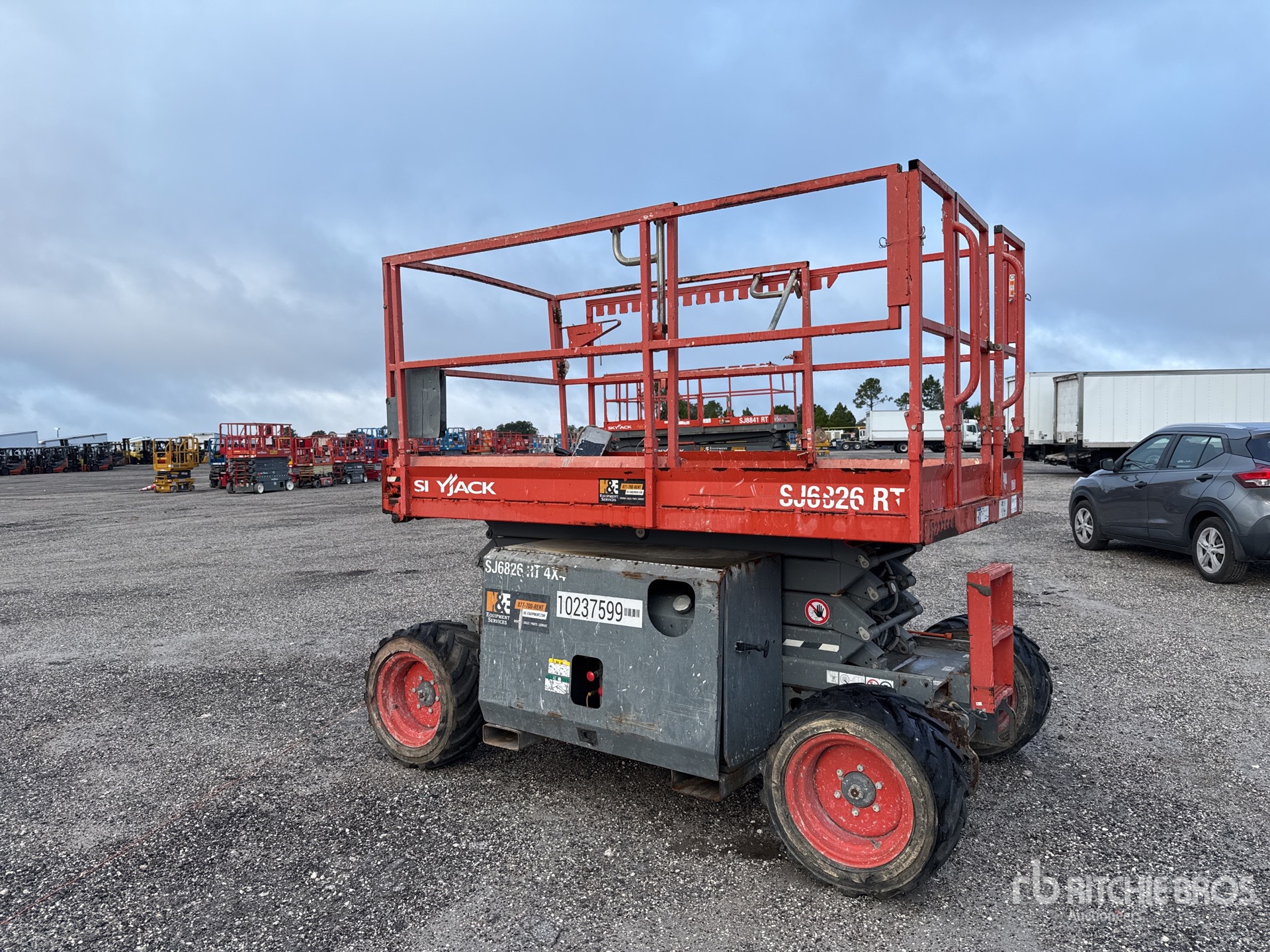 General Appearance with Picture, Right Front Corner