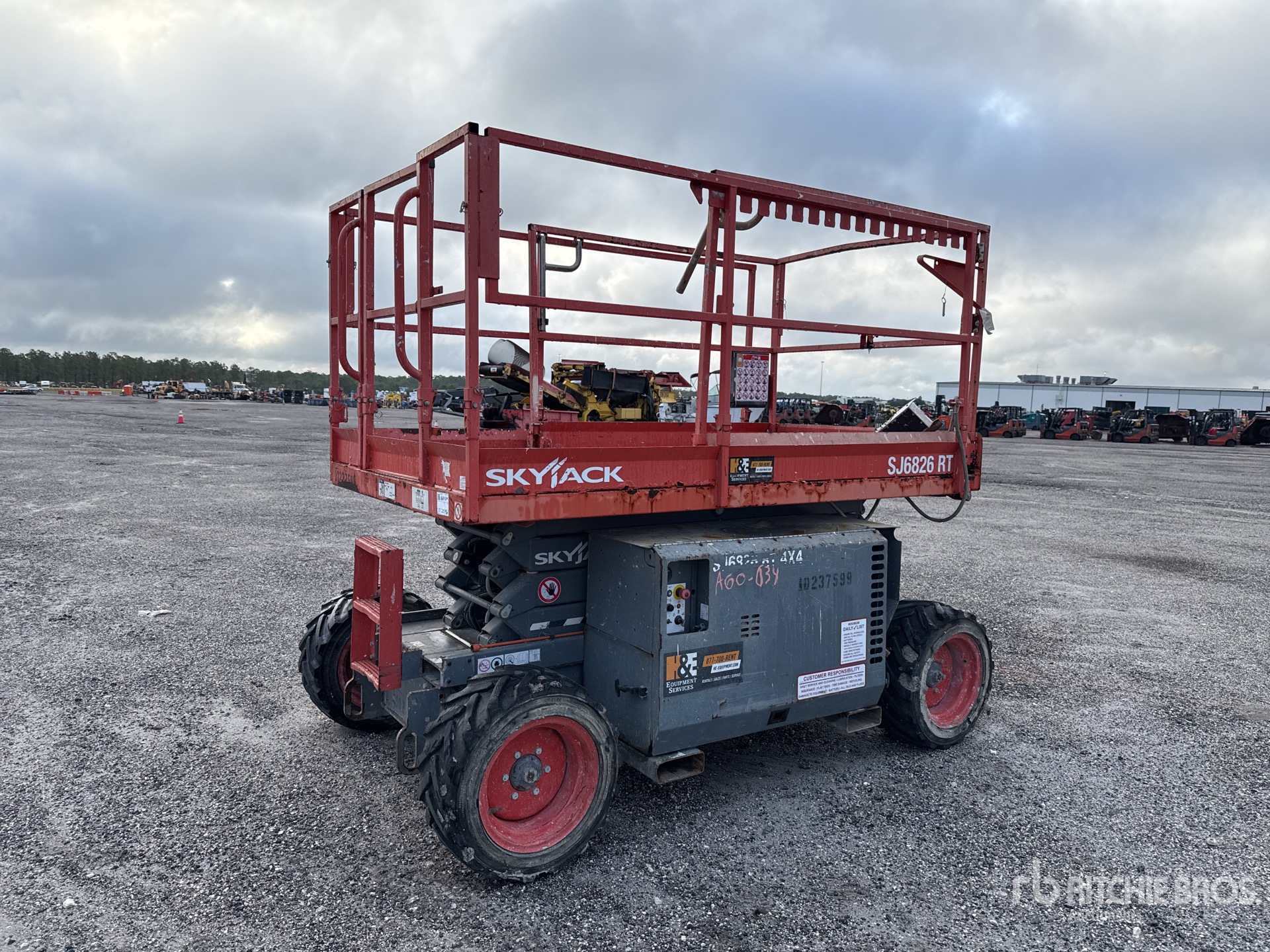 General Appearance with Picture, Left Front Corner