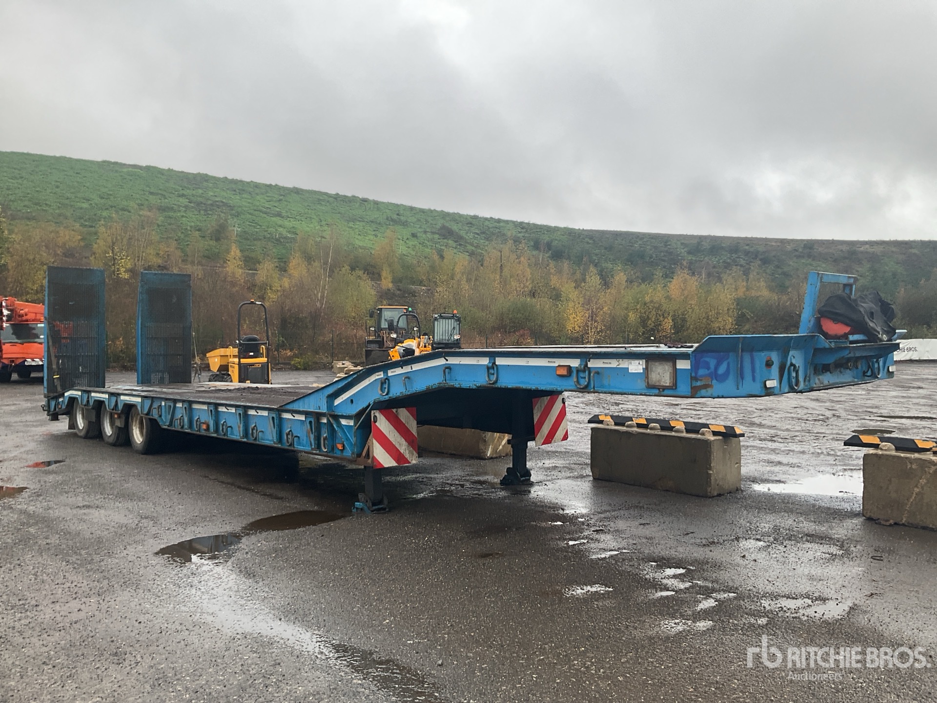 General Appearance with Image, coin avant gauche