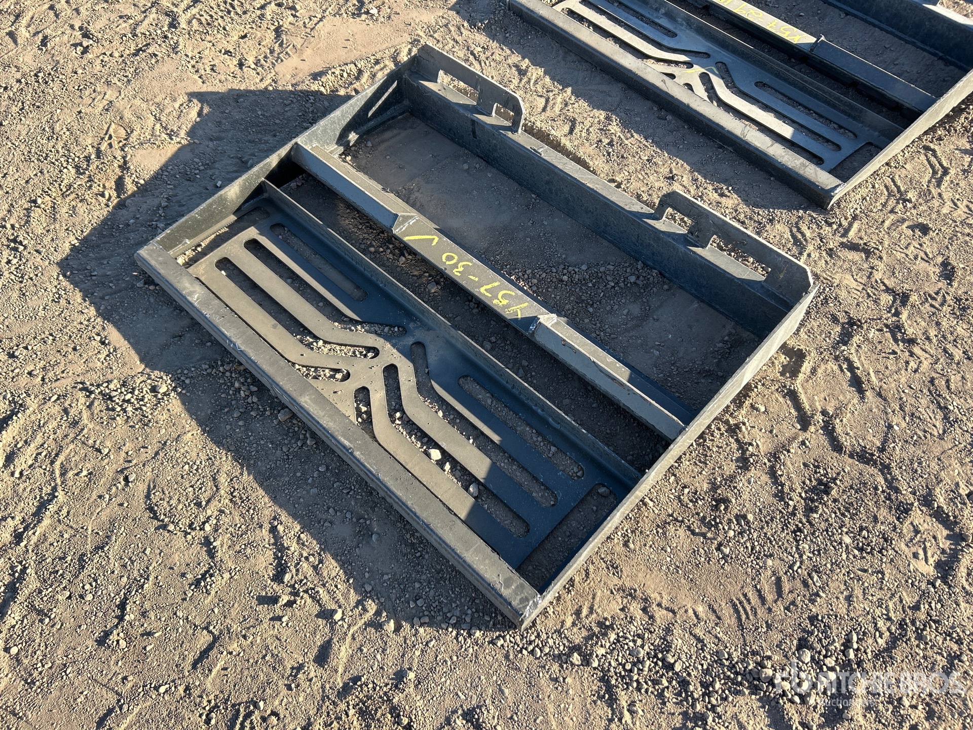 General Appearance with Foto, angolo anteriore sinistro