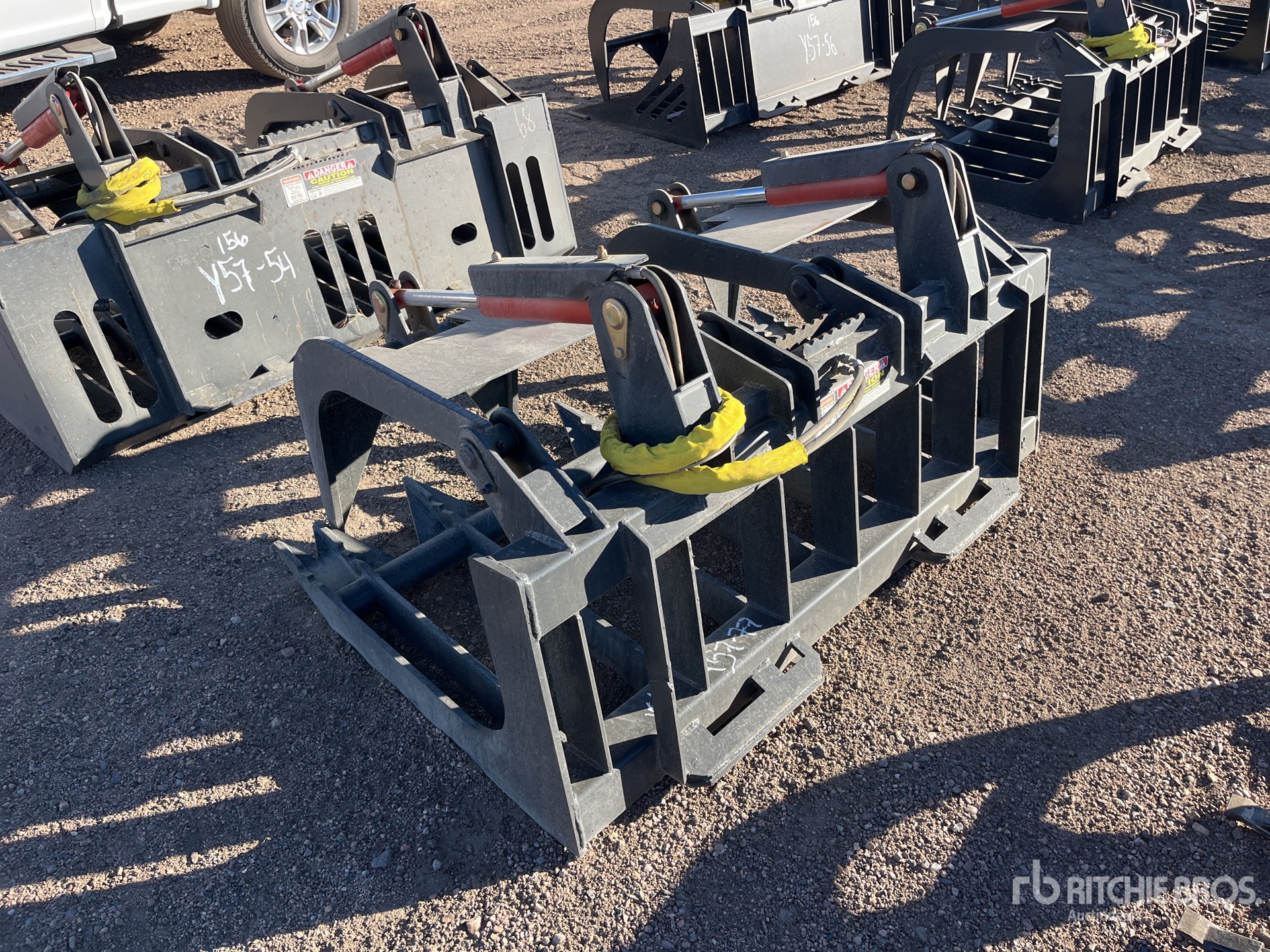 General Appearance with Bild, Ecke hinten links