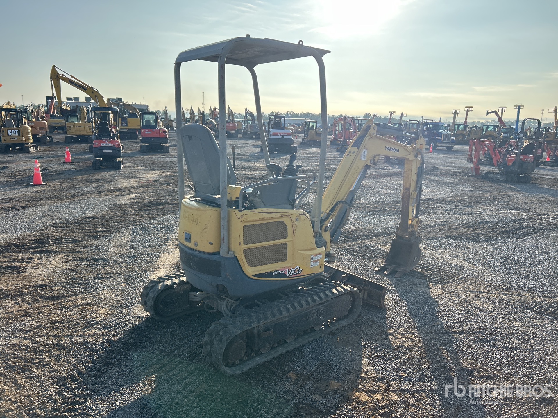 General Appearance with Picture, Right Rear Corner