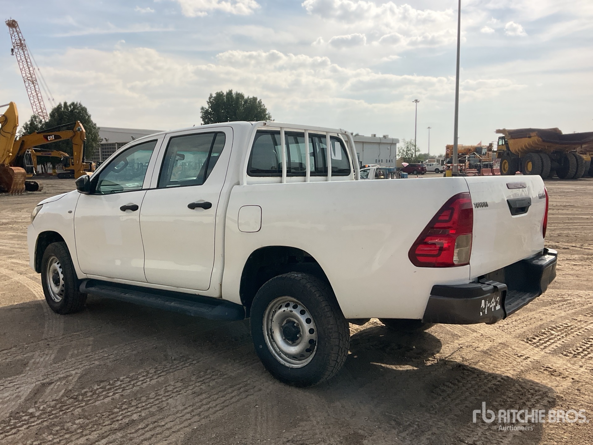 Aspect général with Image, coin arrière droit