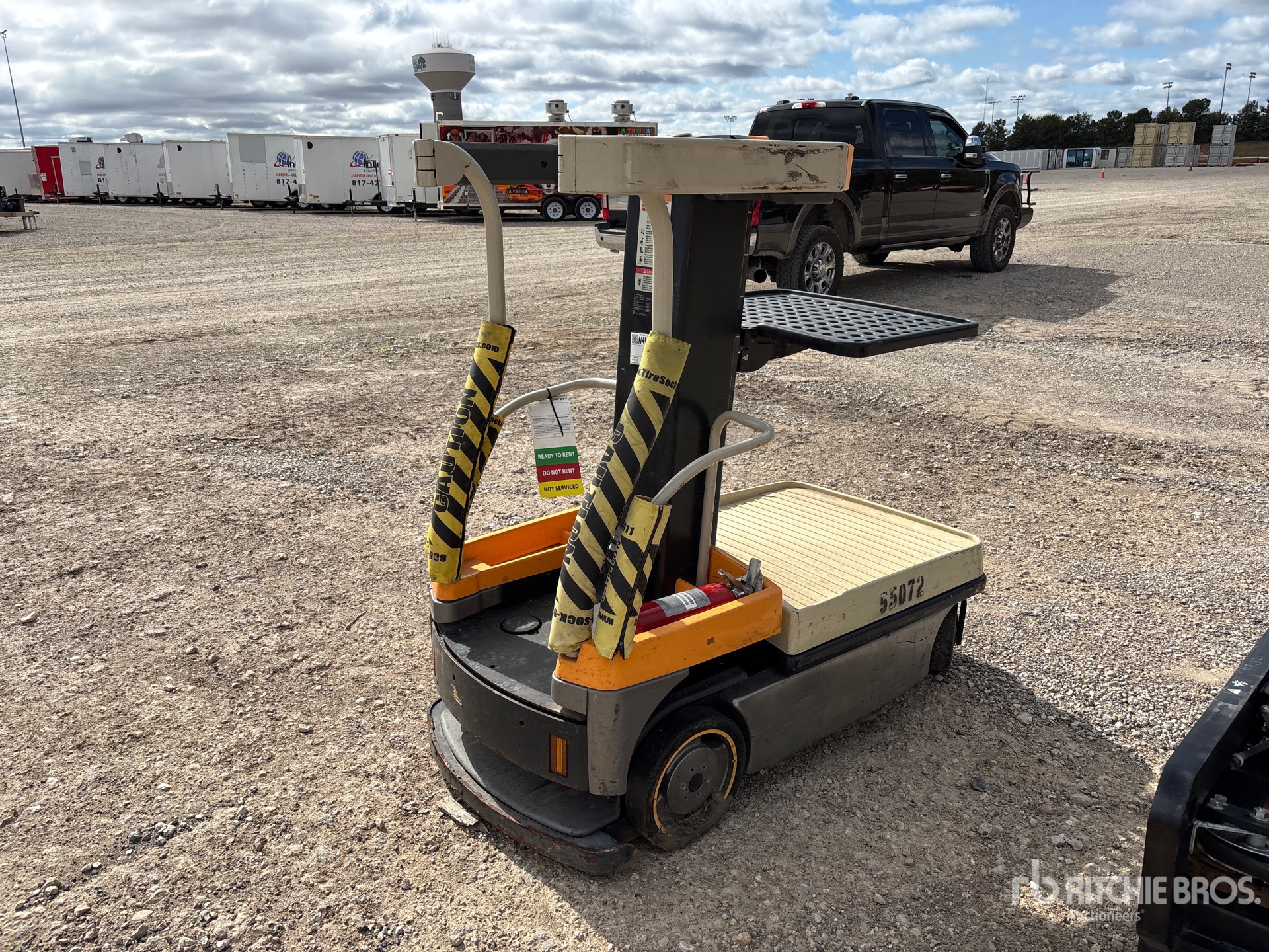 Aspect général with Image, coin arrière droit