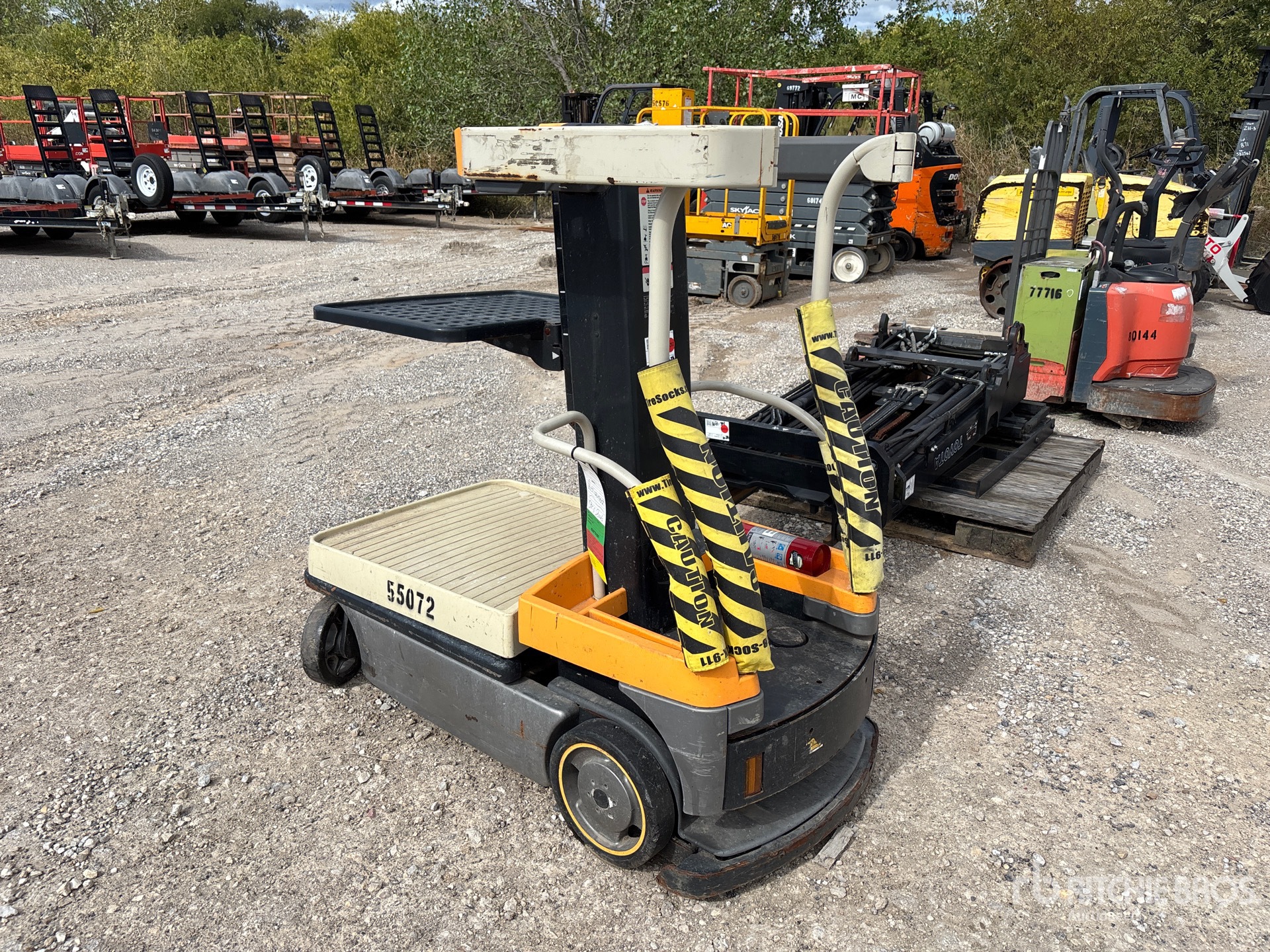 Aspect général with Image, coin arrière gauche