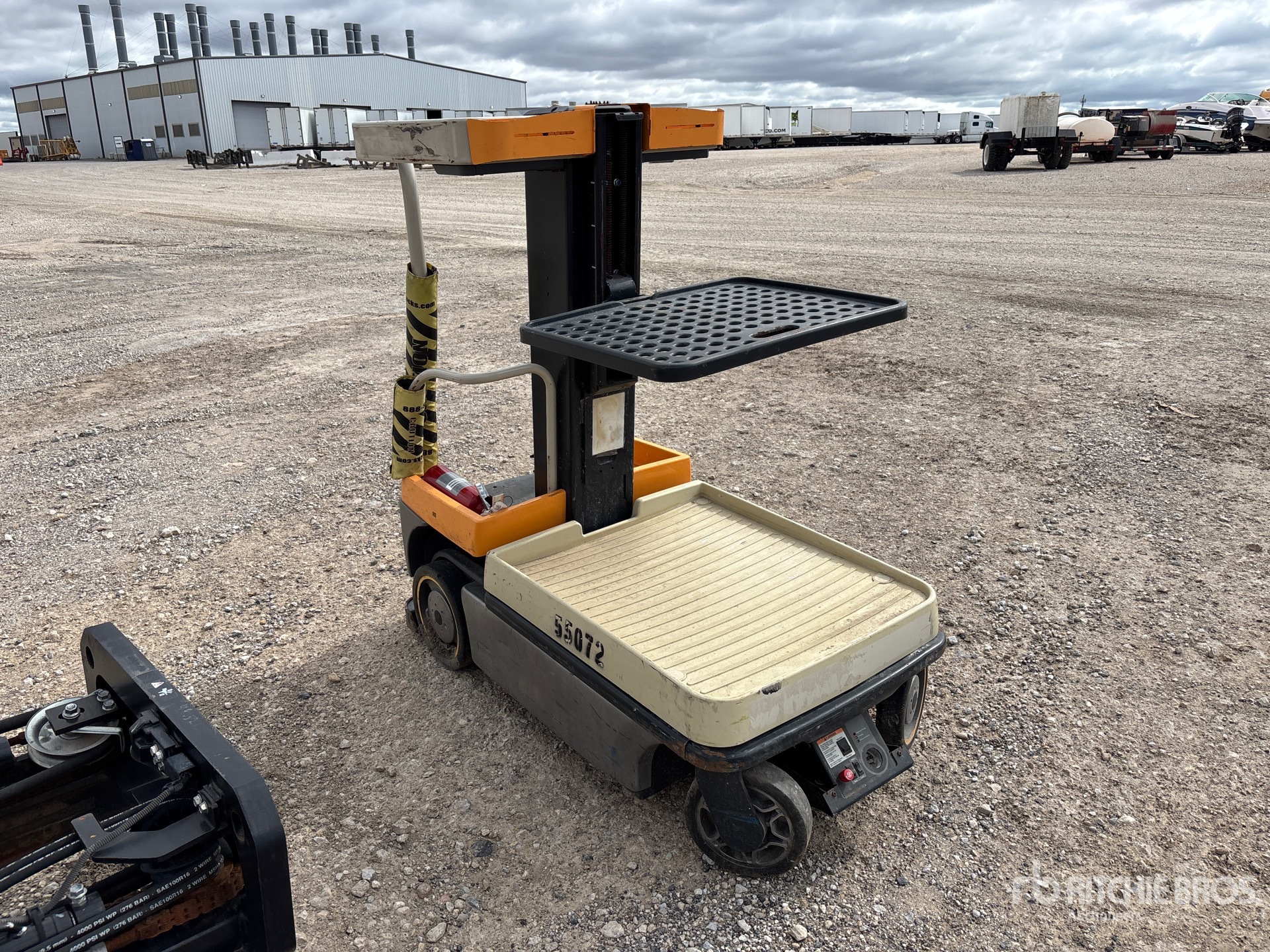 Aspect général with Image, coin avant droit