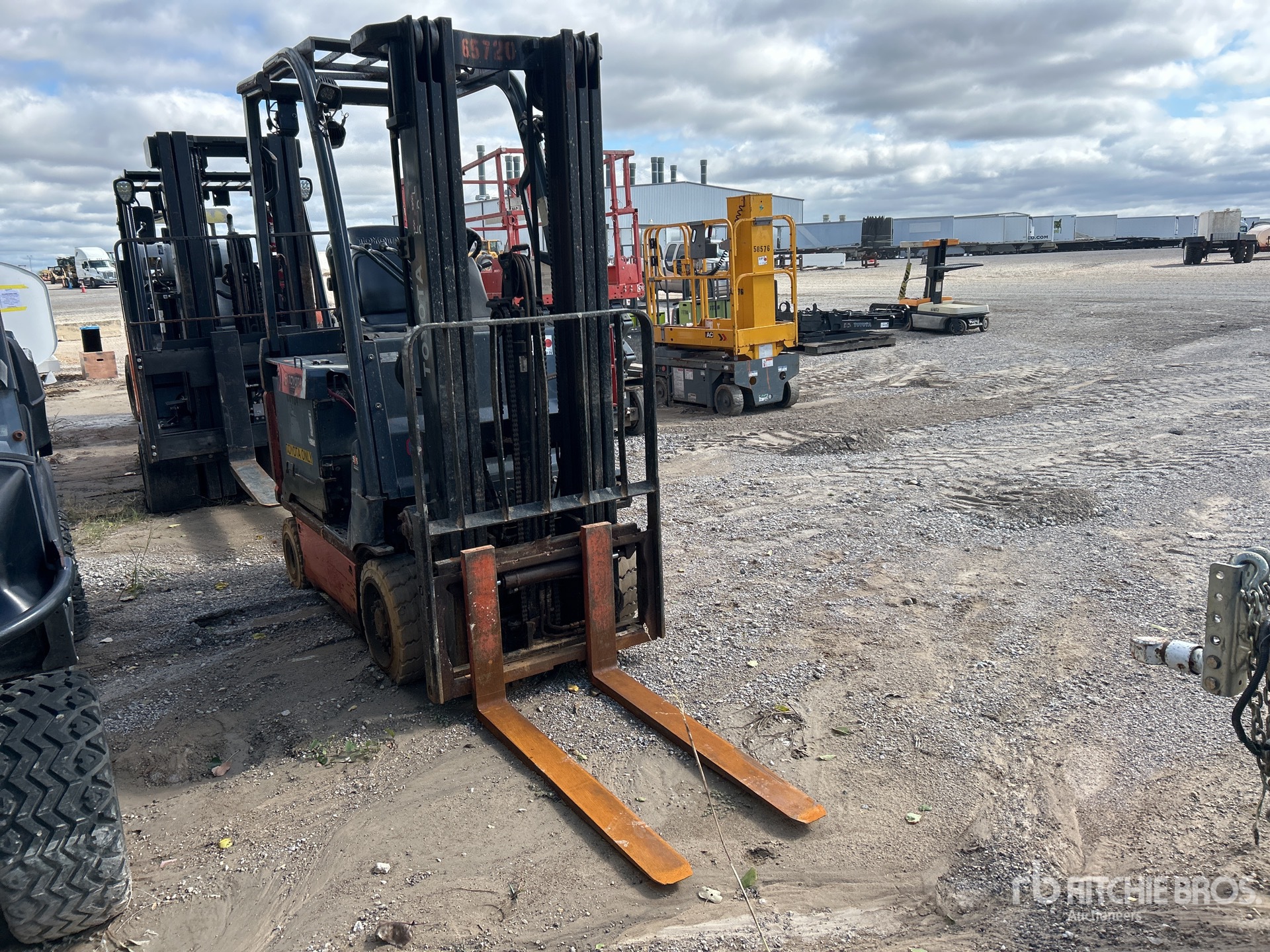 General Appearance with Imagen: esquina delantera derecha