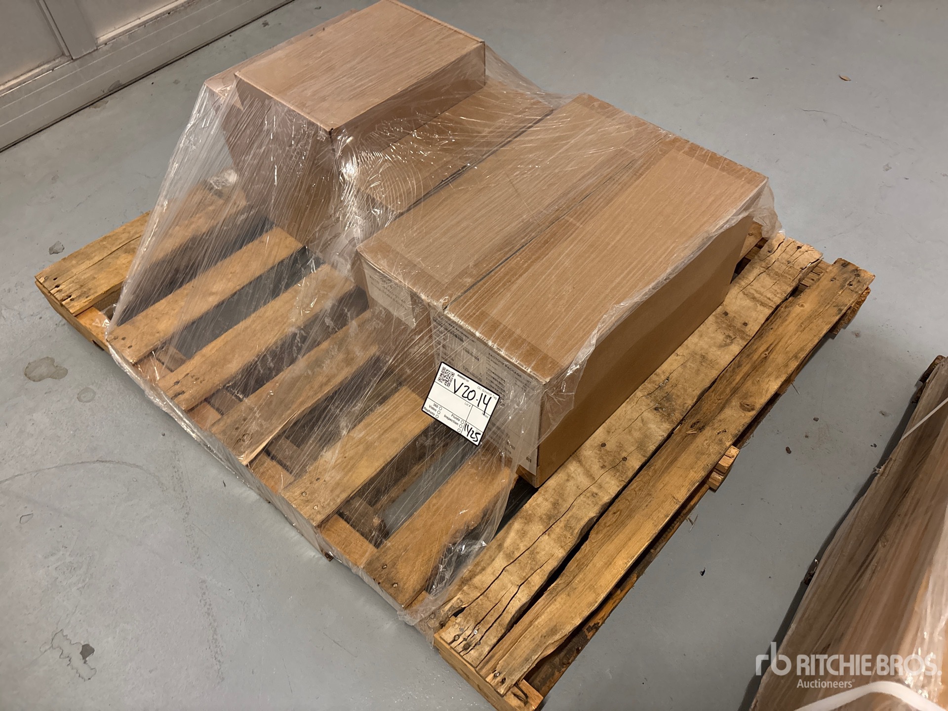 General Appearance with Picture, Left Front Corner