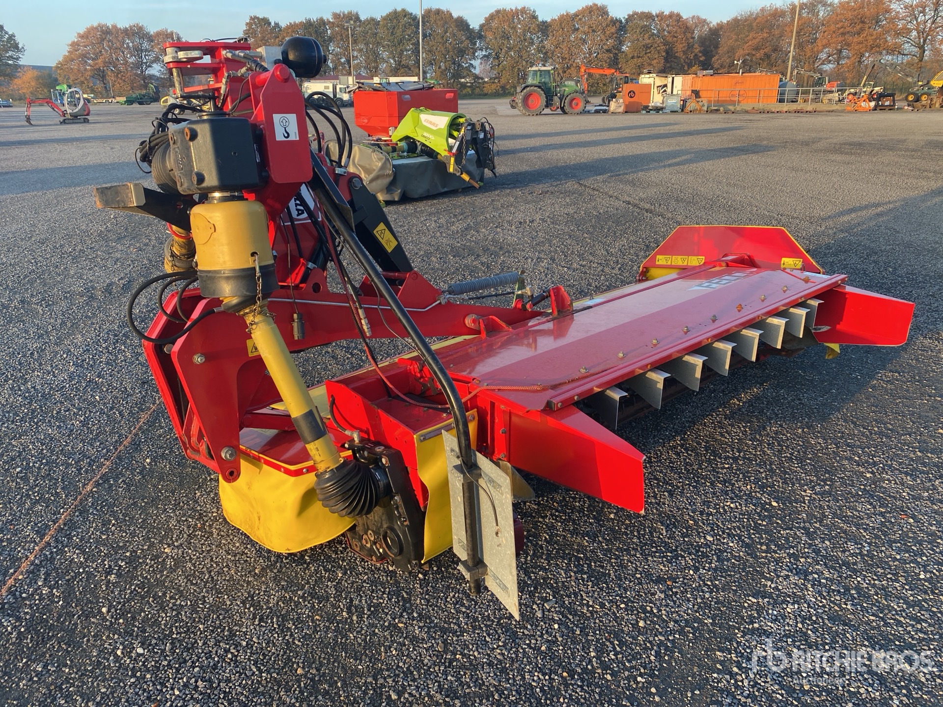 General Appearance with Foto, angolo posteriore sinistro