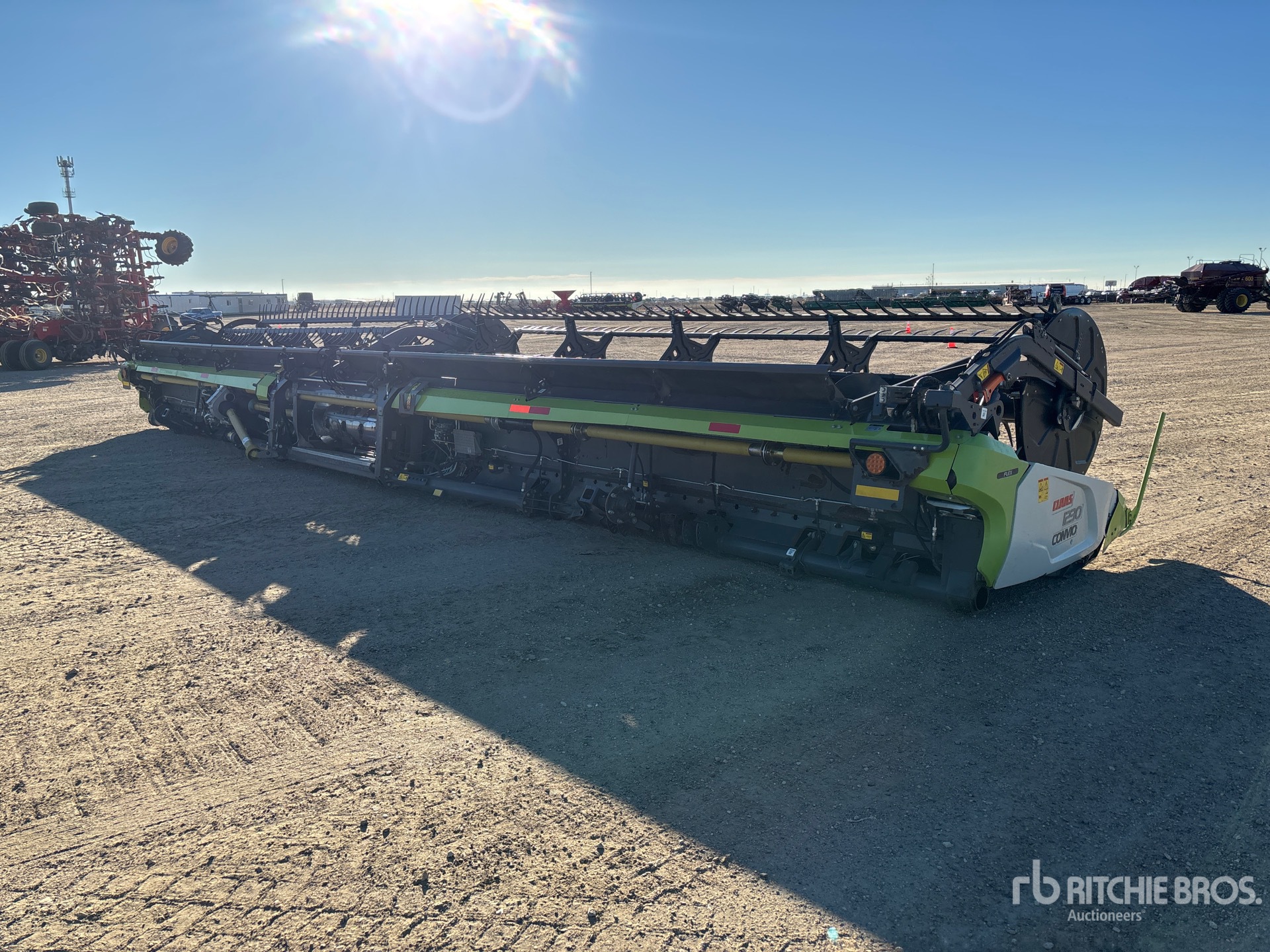 General Appearance with Foto, angolo anteriore sinistro