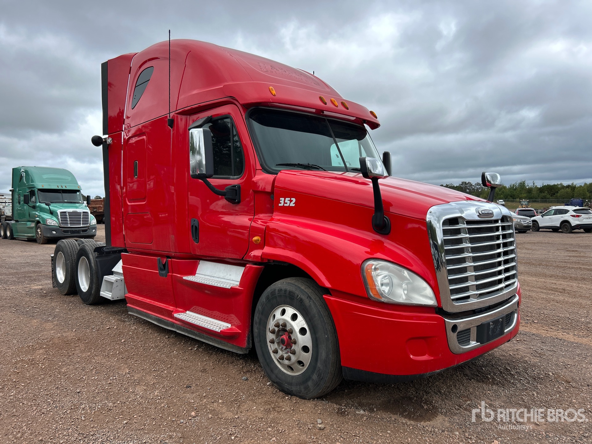 General Appearance with Picture, Right Front Corner