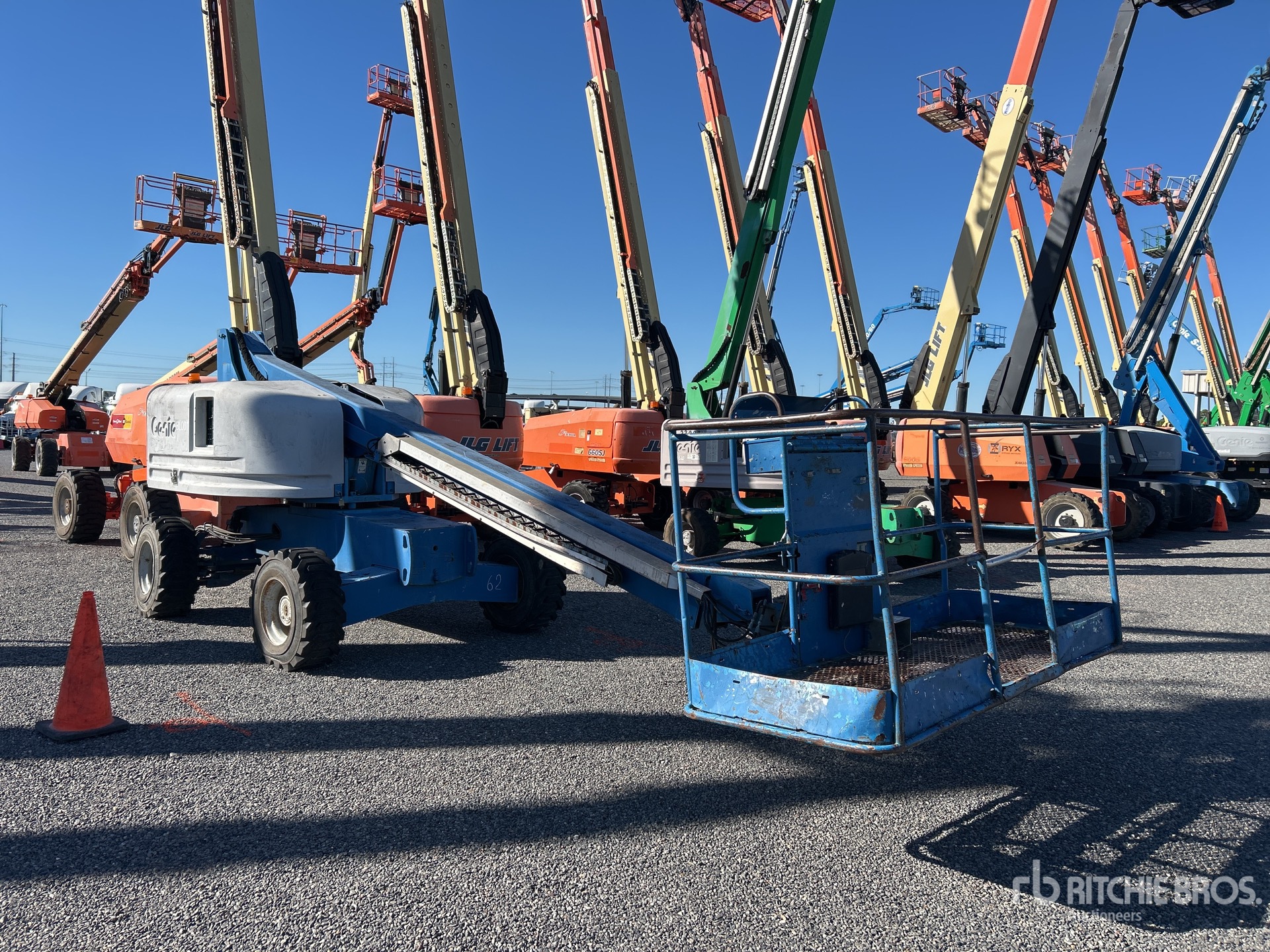 General Appearance with Image, coin avant droit