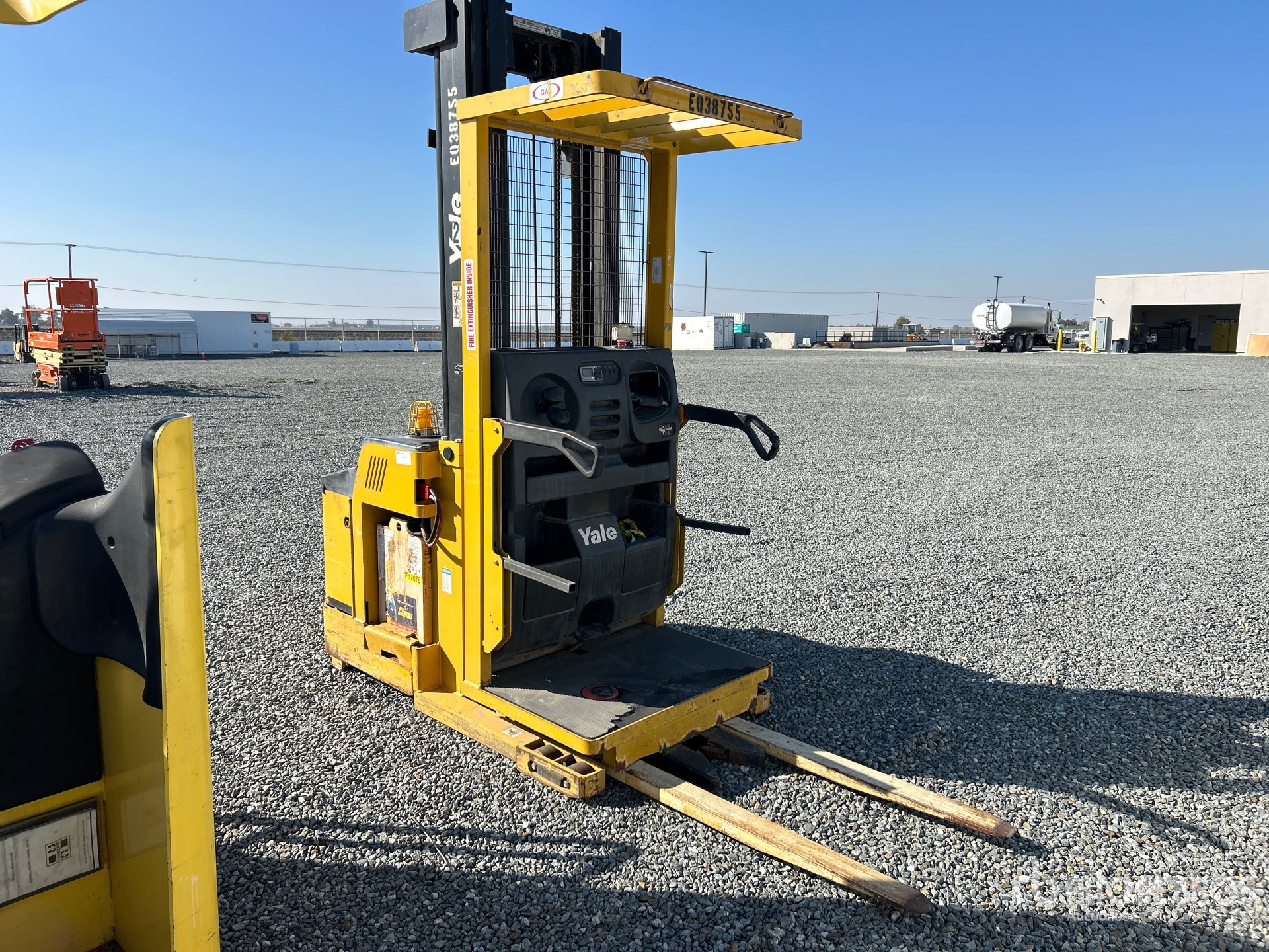 General Appearance with Imagen: esquina delantera derecha