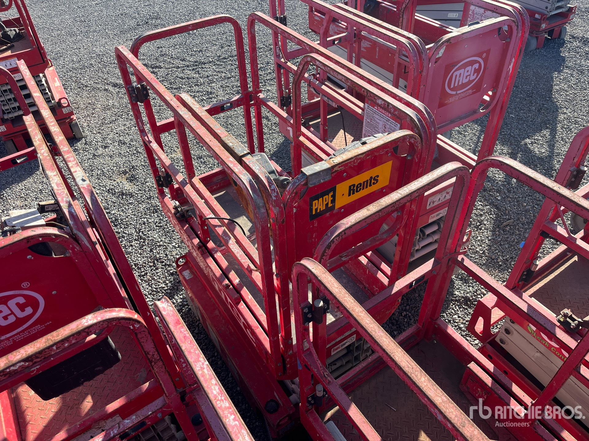 General Appearance with Imagen: esquina trasera derecha