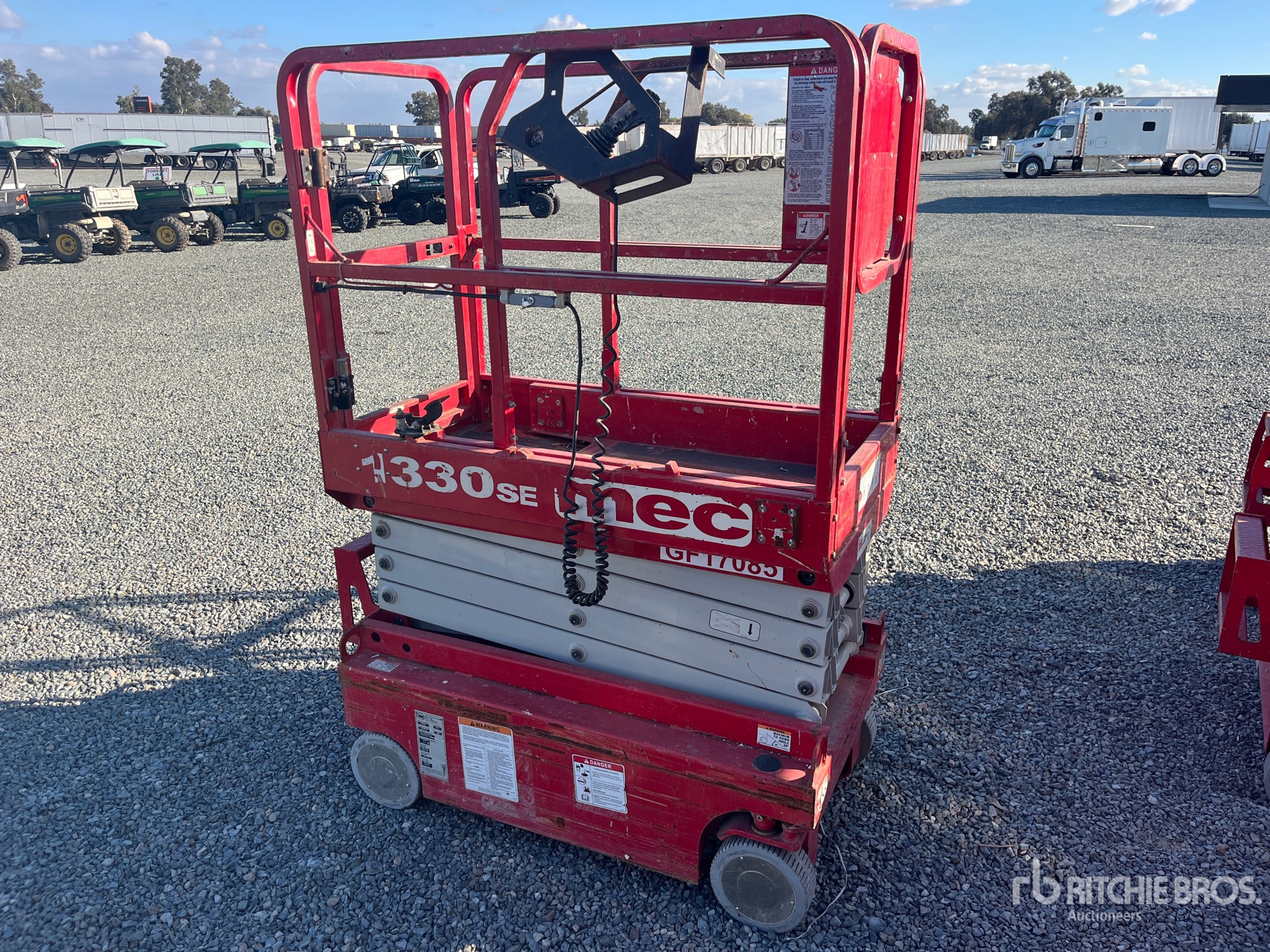 General Appearance with Bild, Ecke vorne rechts