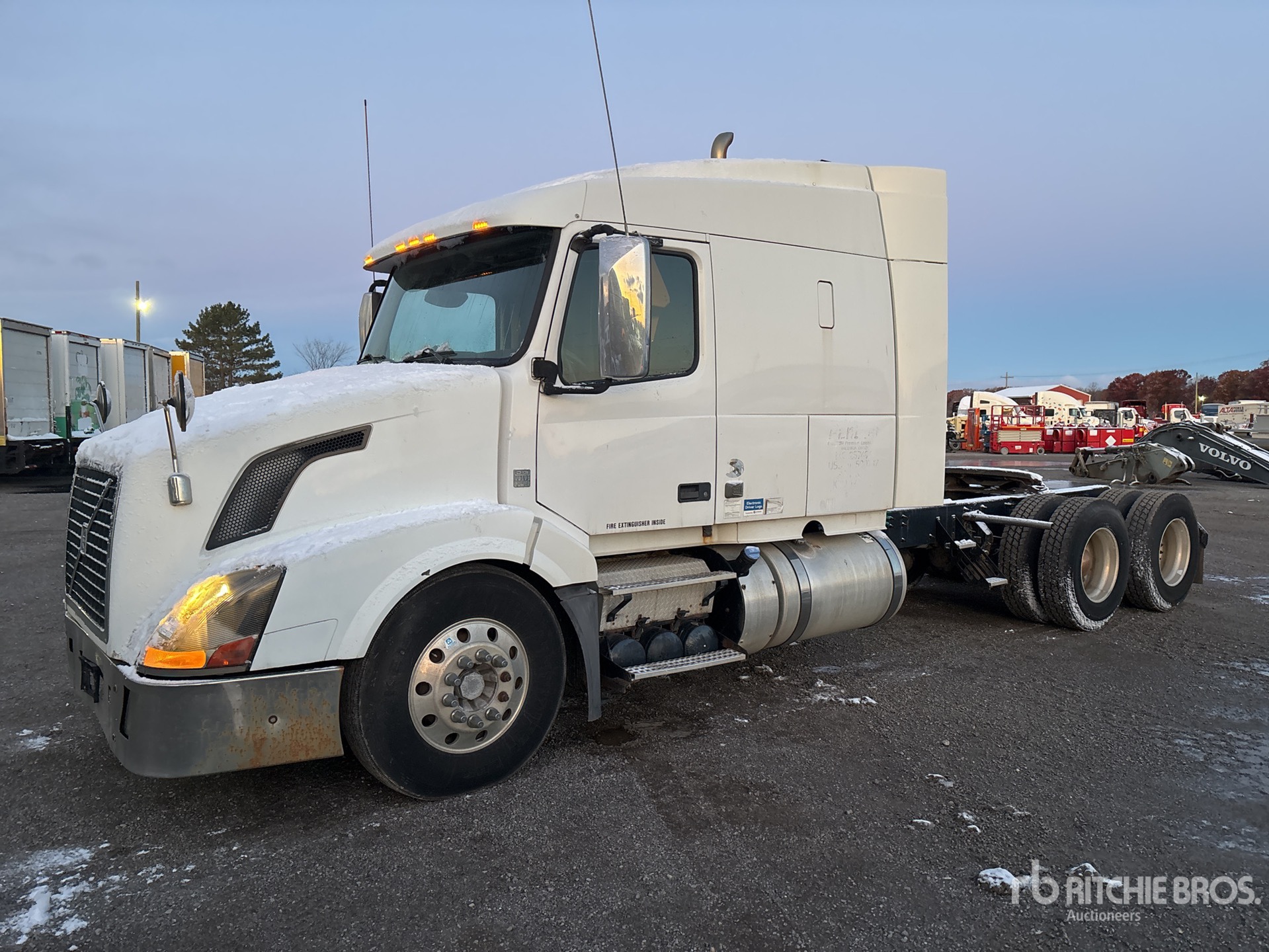 General Appearance with Bild, Ecke vorne links