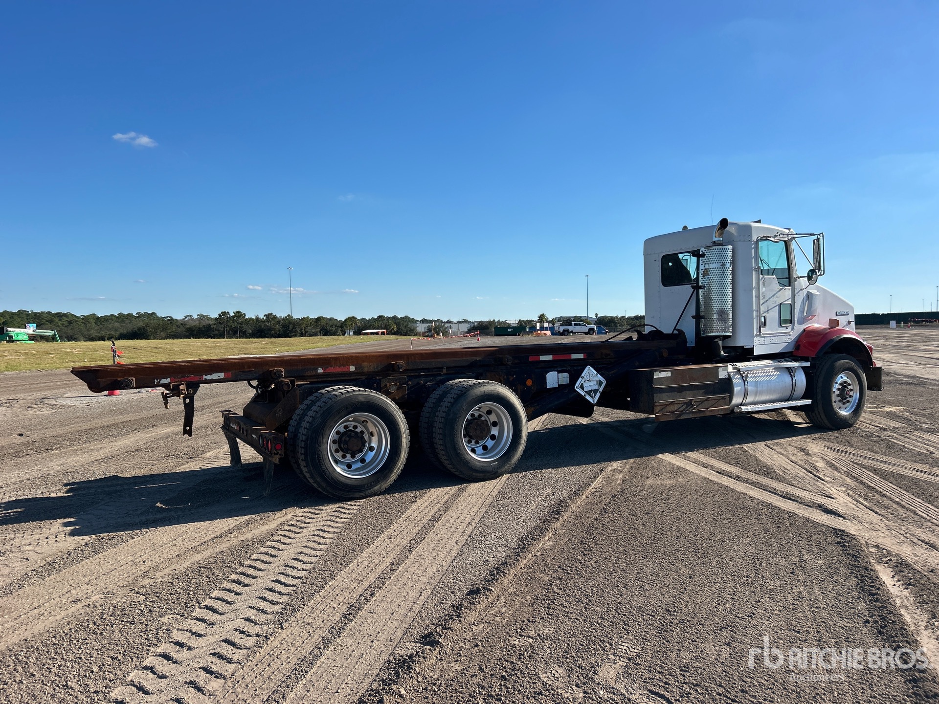 General Appearance with Image, coin arrière droit