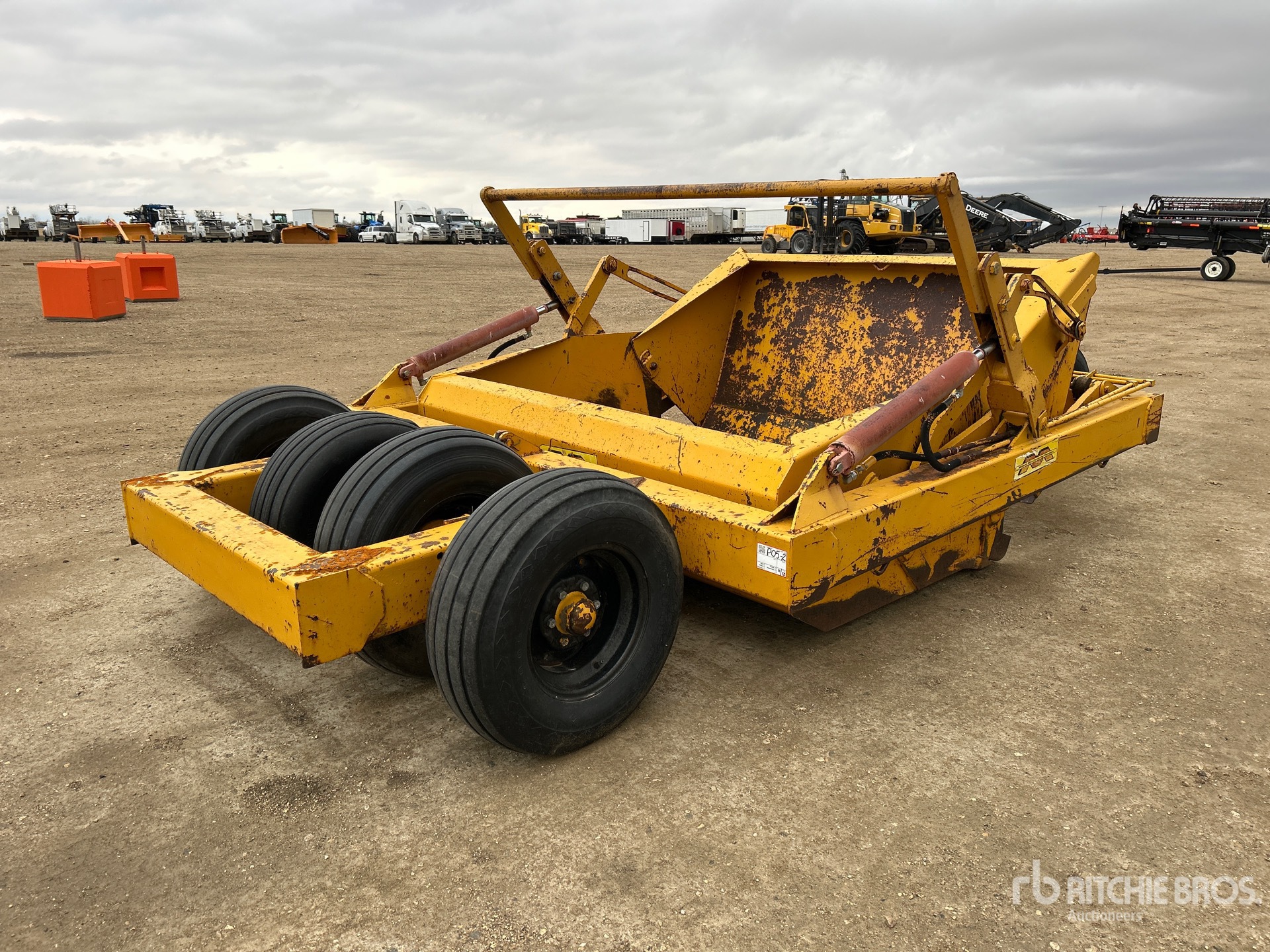 Aspect général with Image, coin arrière droit