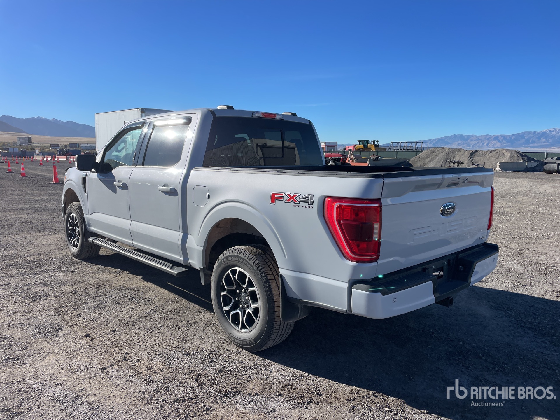 General Appearance with Picture, Left Rear Corner